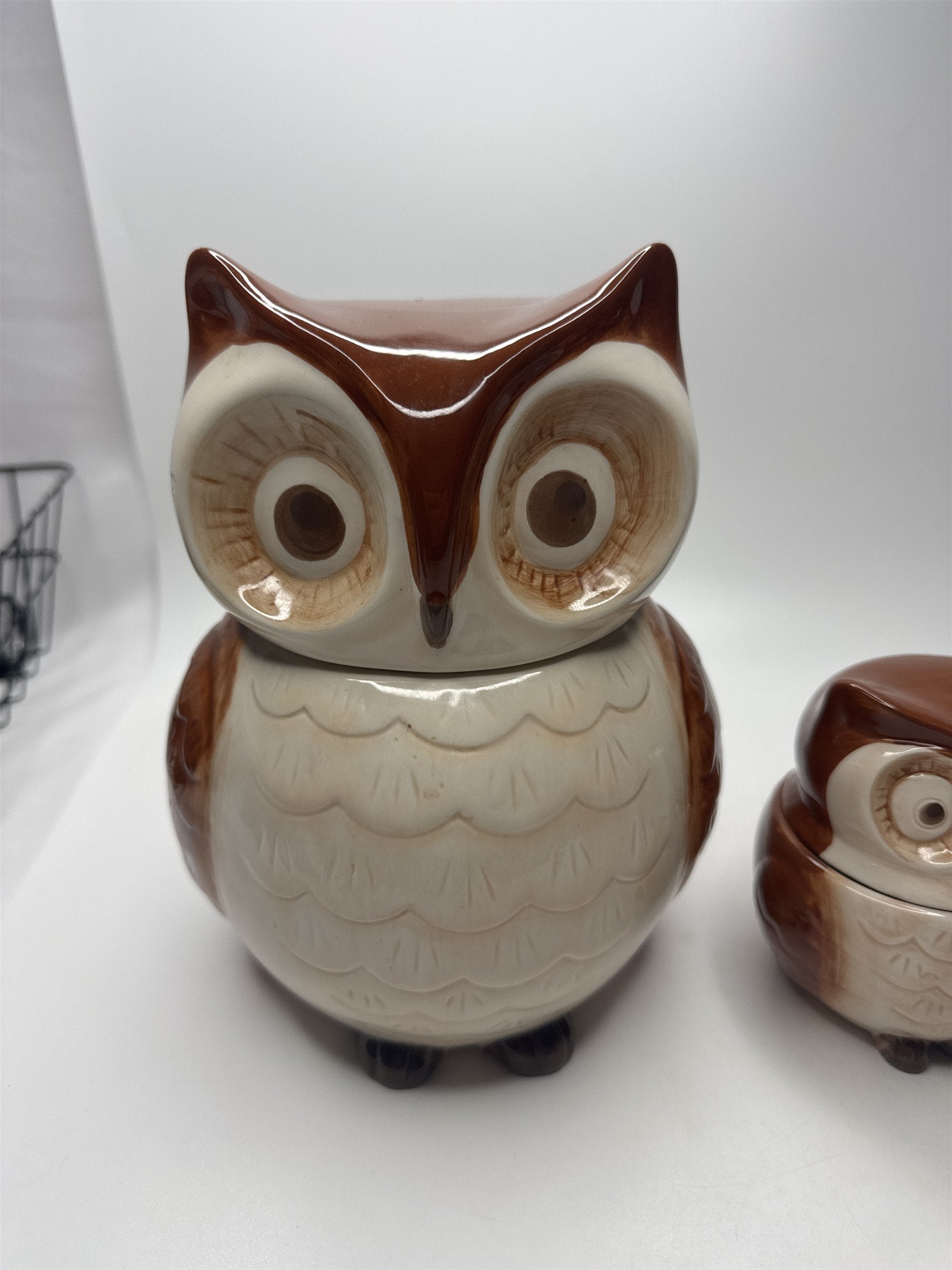 Vintage Set of Ceramic Owl Measuring Cups and Cookie Jar (Some Chips/Crazing)