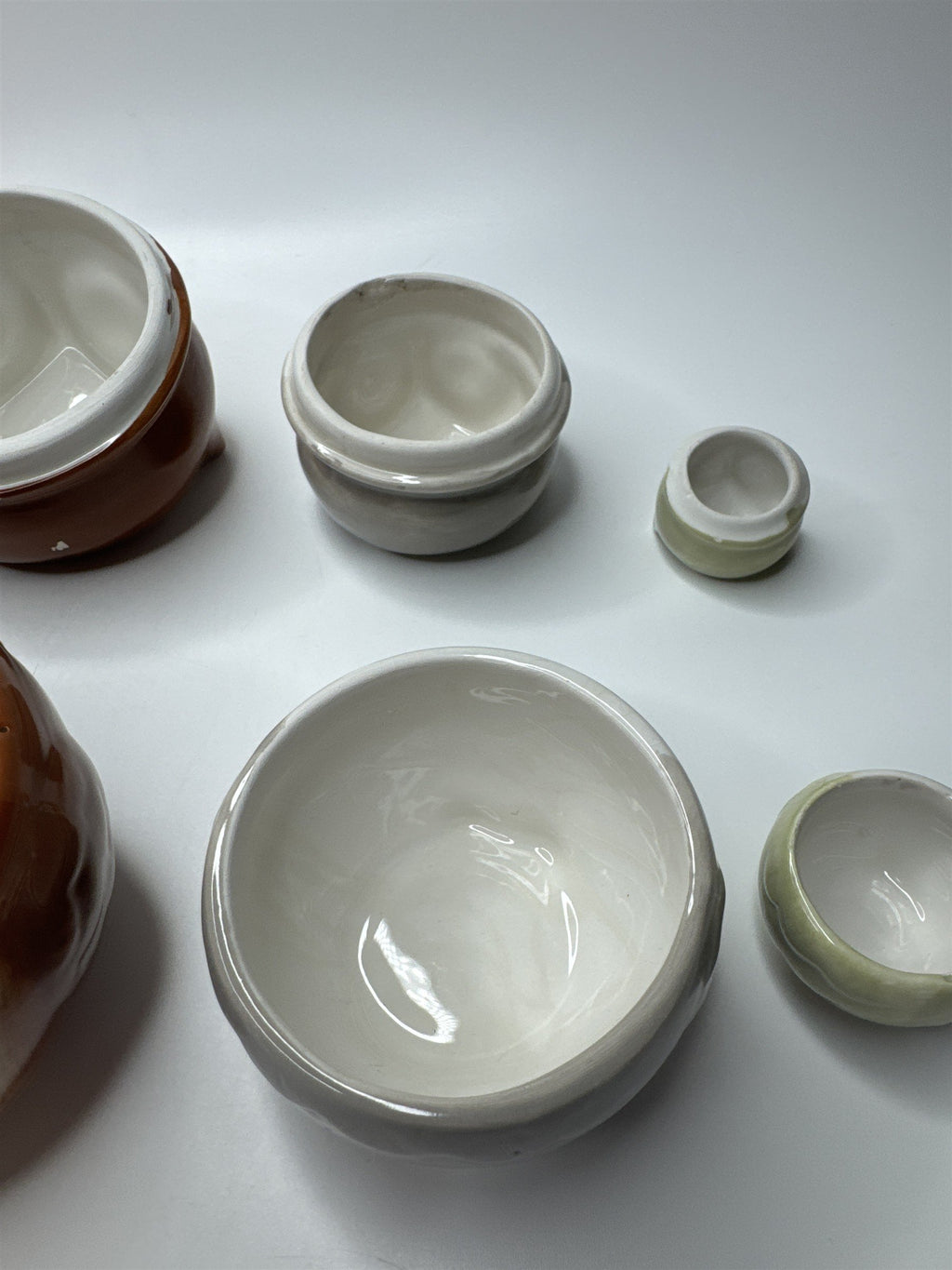 Vintage Set of Ceramic Owl Measuring Cups and Cookie Jar (Some Chips/Crazing)