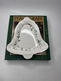 Pfaltzgraff Winterberry Christmas Bell Serving Dish Ceramic Plate 109-157-00 '95