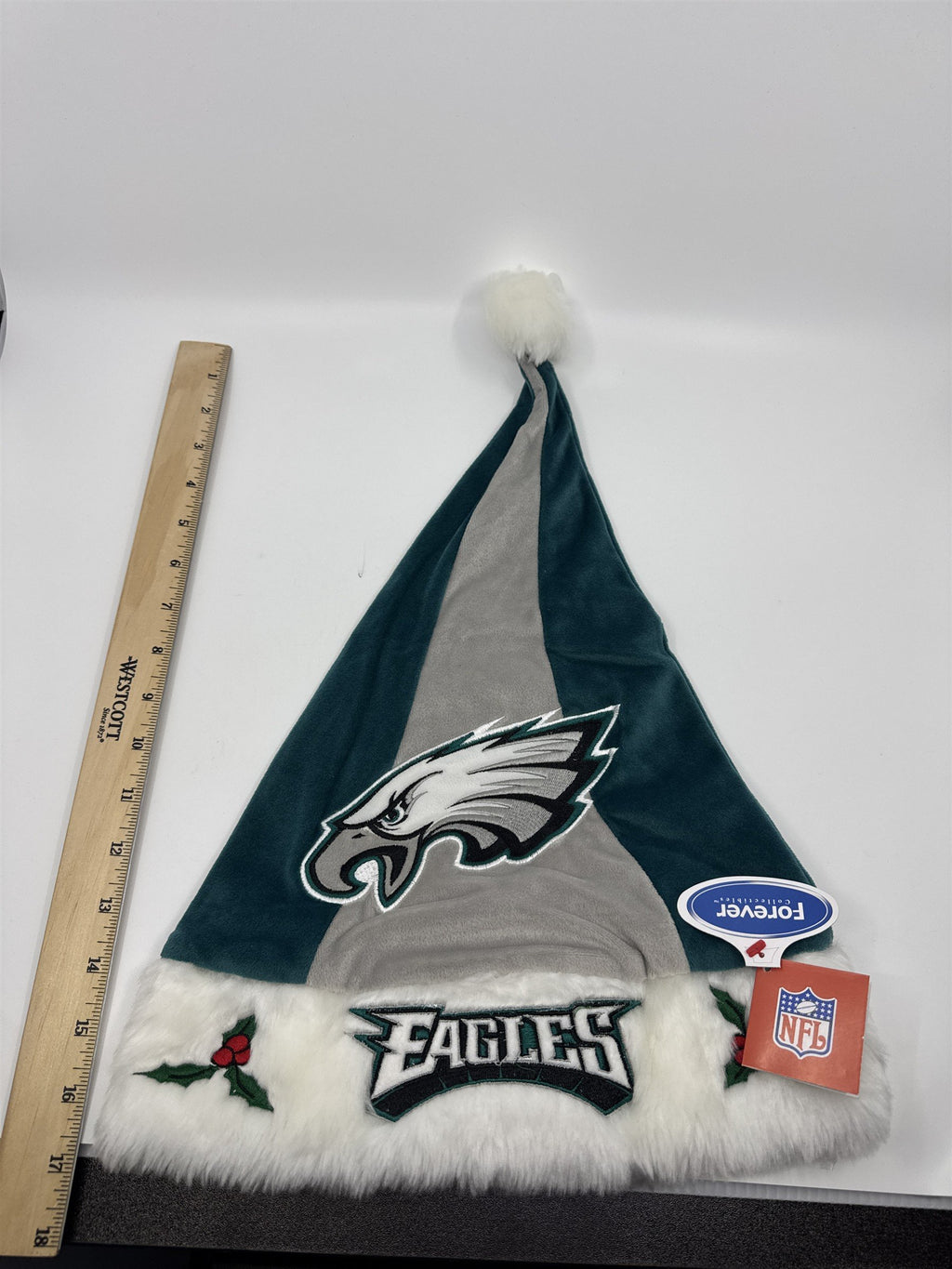 Philadelphia Eagles NFL Green And Grey Plush Christmas Stocking And Hat Set