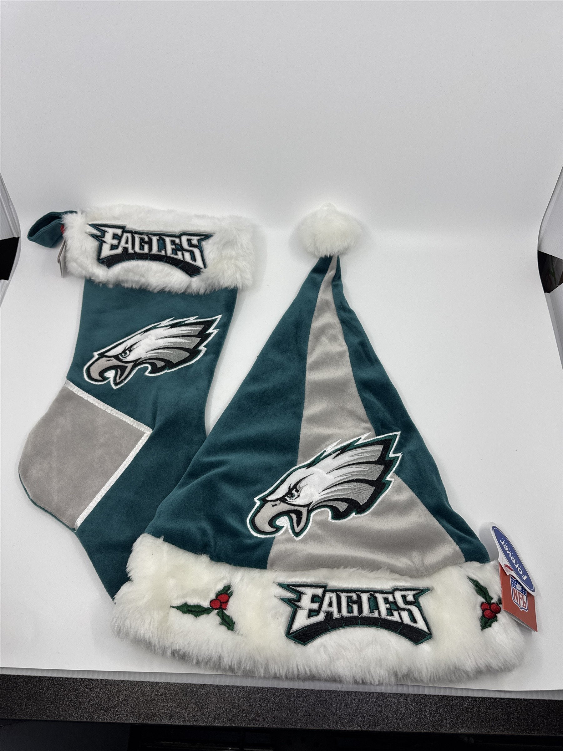 Philadelphia Eagles NFL Green And Grey Plush Christmas Stocking And Hat Set