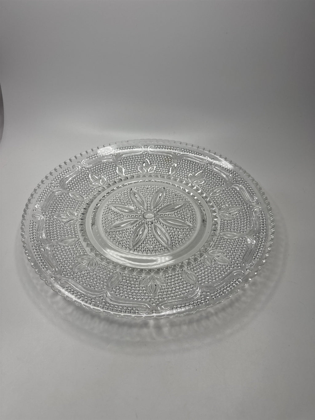 Vintage Federal Glass Heritage Sandwich Glass 11.5" Cake Plate Serving Platter