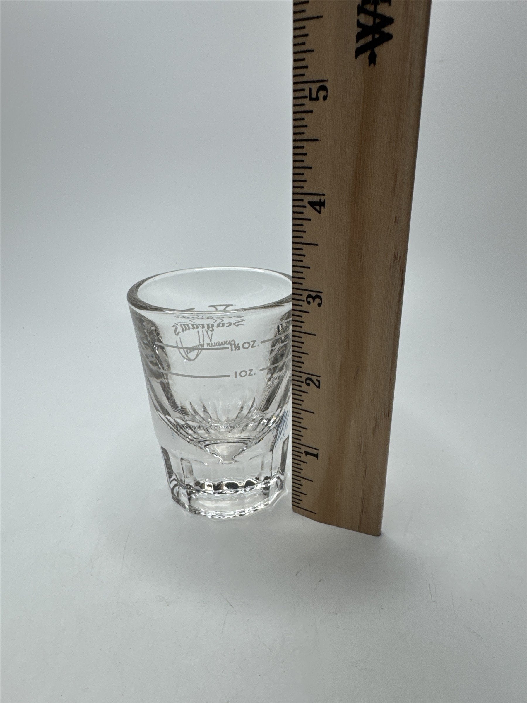 VTG Seagram's VO Canadian Whisky 1.5oz Measuring Jigger Barware Shot Glass