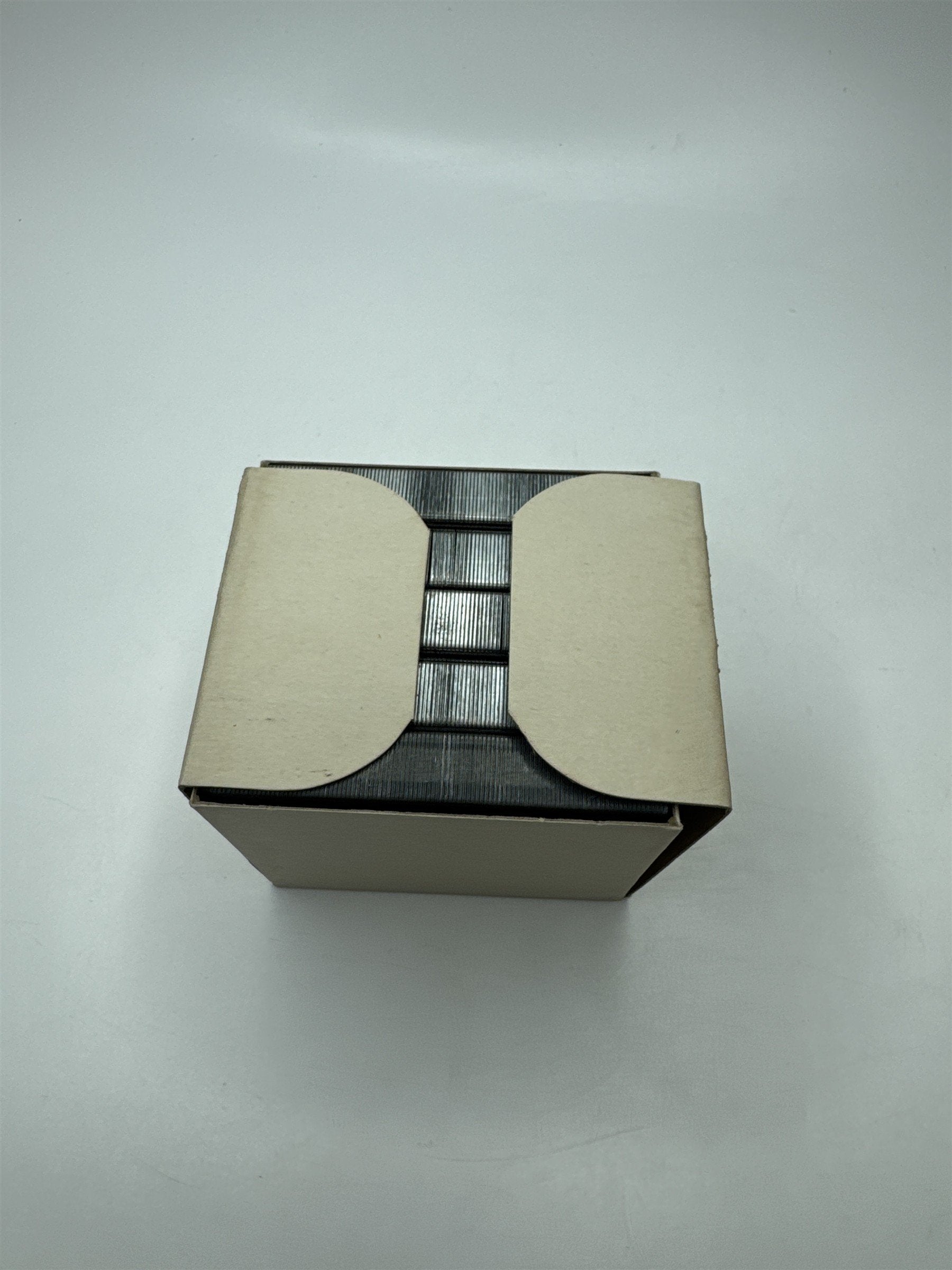 Swingline No. 13-1/2" High Carbon, Chisel Pointed Heavy Duty 5000 Piece Staples