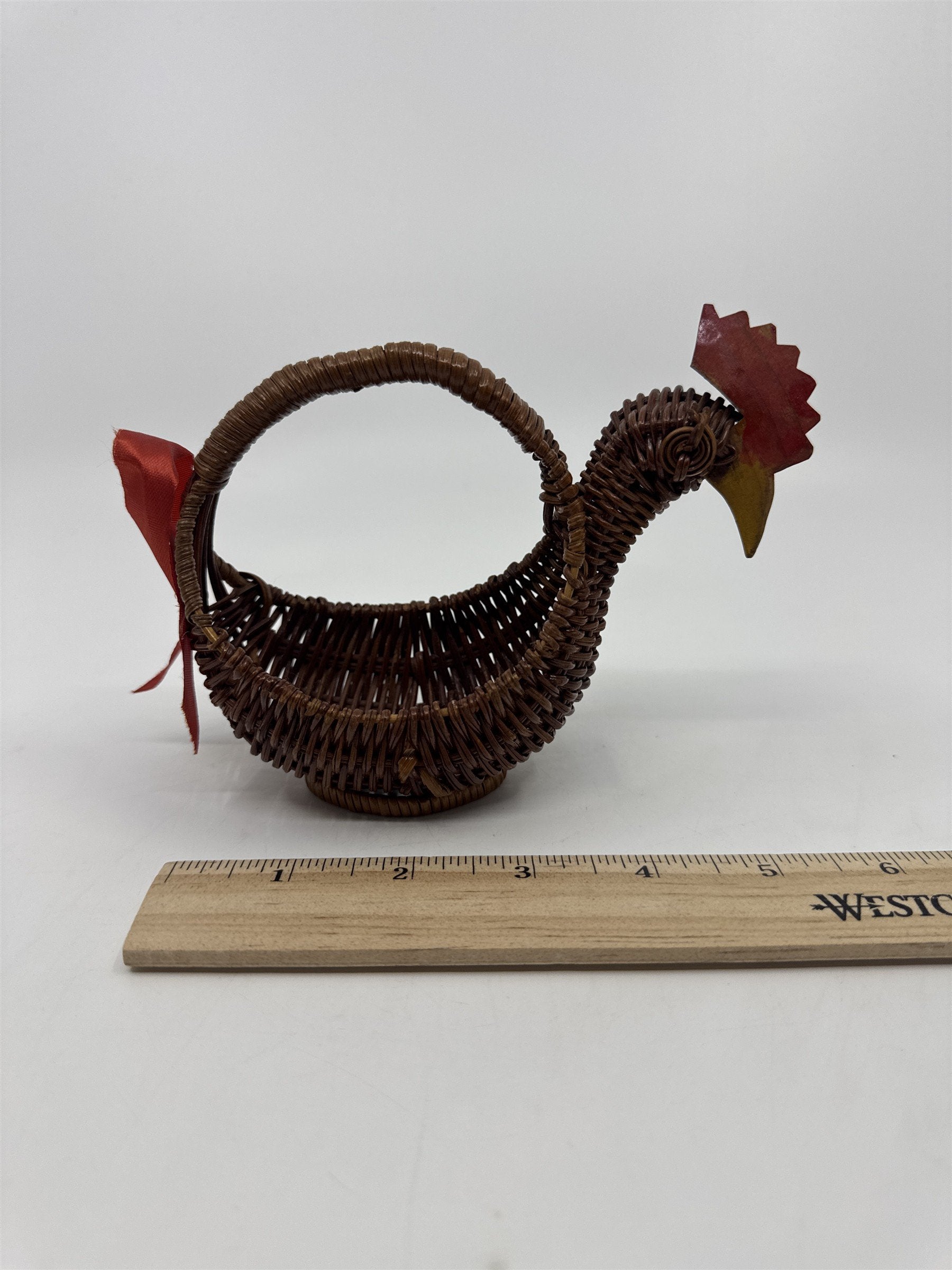 Vintage Chicken Shaped Wicker Trinket Basket Rustic Country Farmhouse Decor