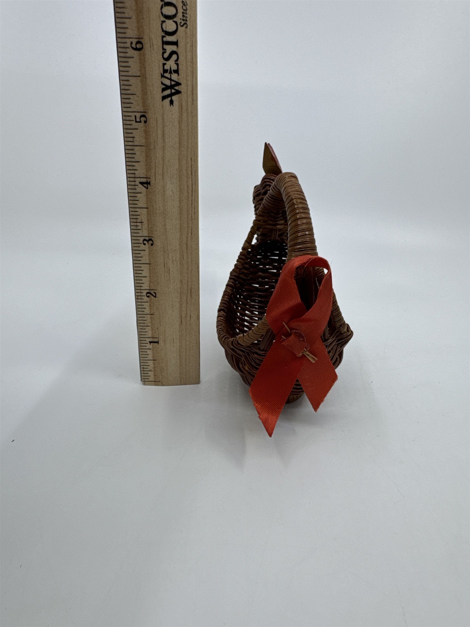 Vintage Chicken Shaped Wicker Trinket Basket Rustic Country Farmhouse Decor
