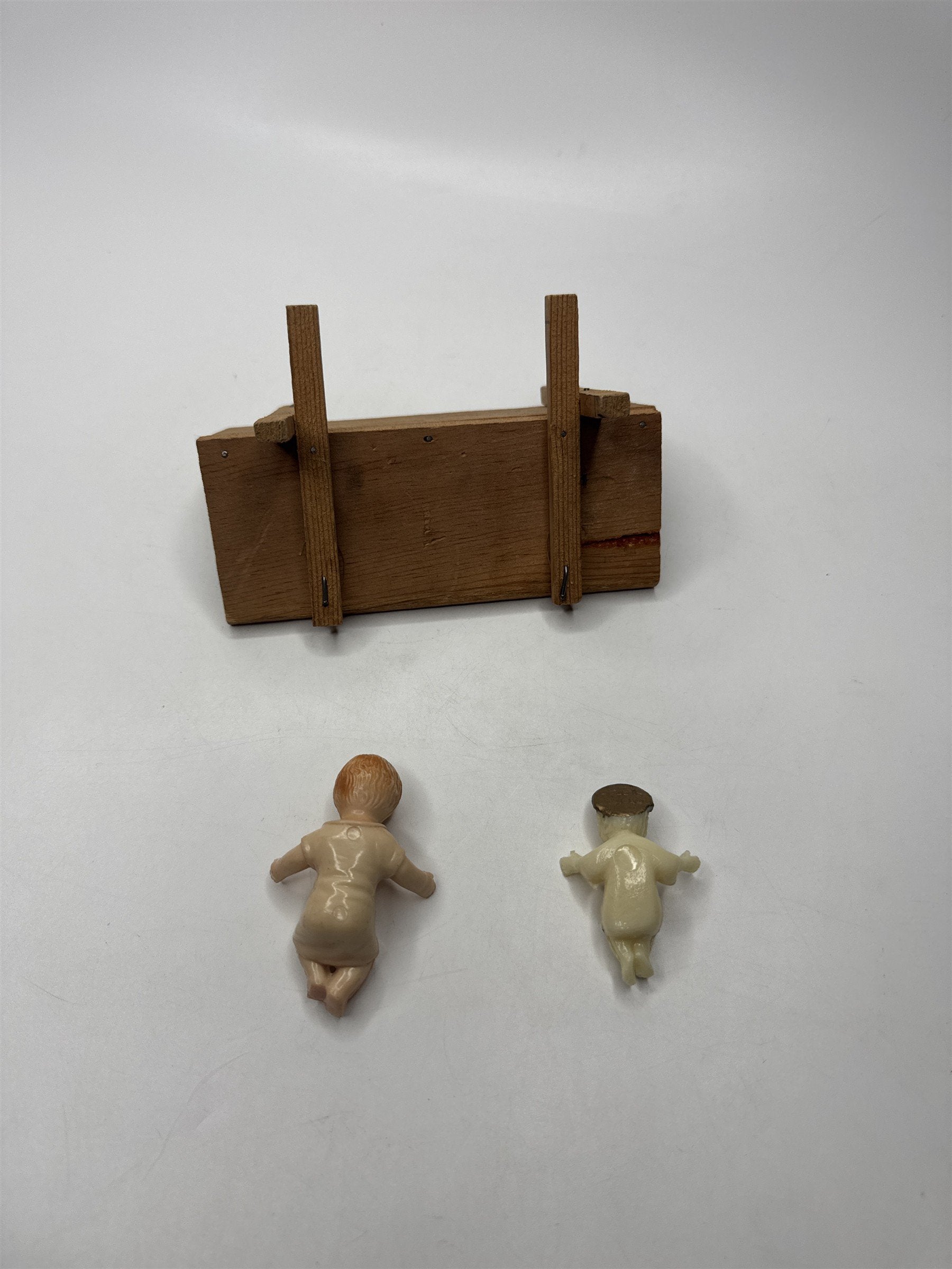 Vintage Nativity Set 2 Baby Jesus Figures & Wooden Hay Holder Christmas Decor