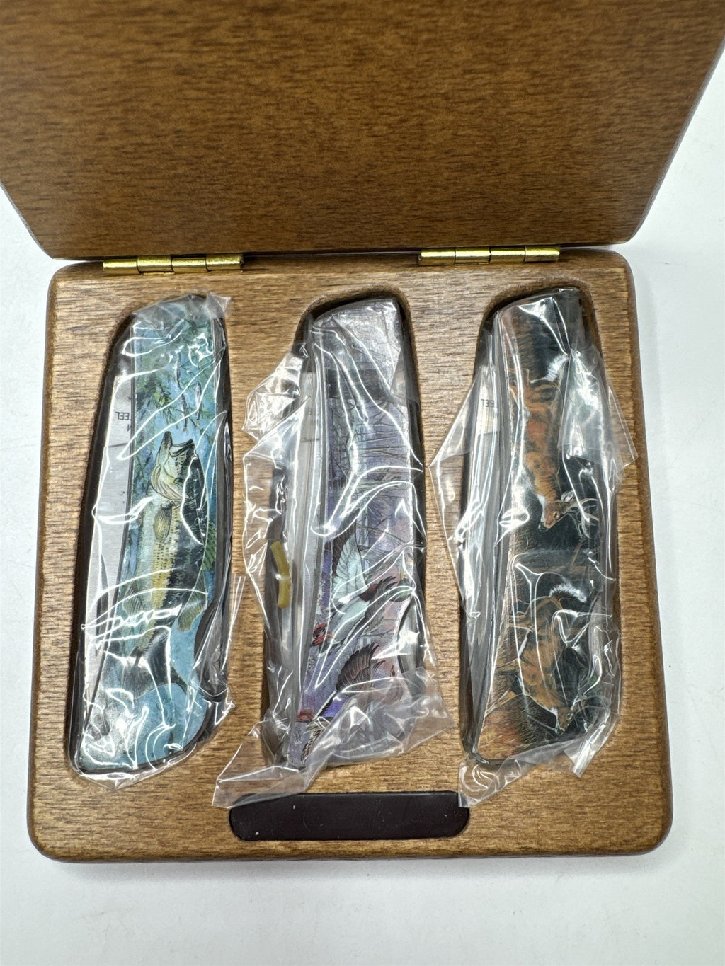 3 Knife Set in Solid Wood Case Deer Bass Duck Hunter Gift Monogrammed DAM
