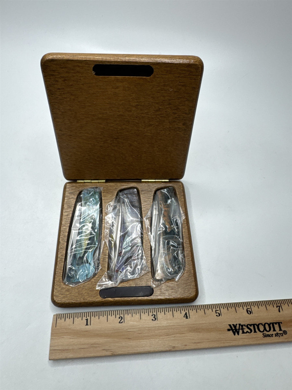 3 Knife Set in Solid Wood Case Deer Bass Duck Hunter Gift Monogrammed DAM