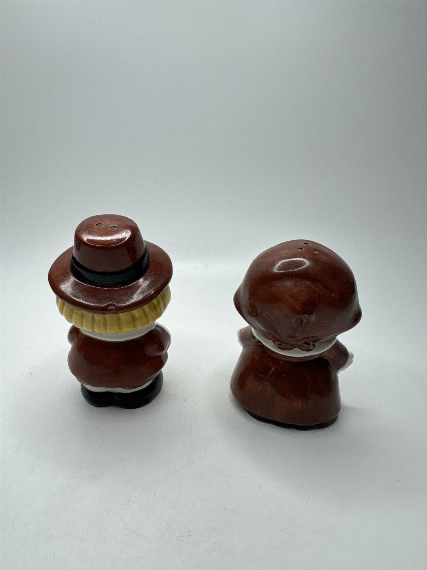Vintage Enesco Pilgrim Salt & Pepper Shakers Set Thanksgiving Autumn Decor