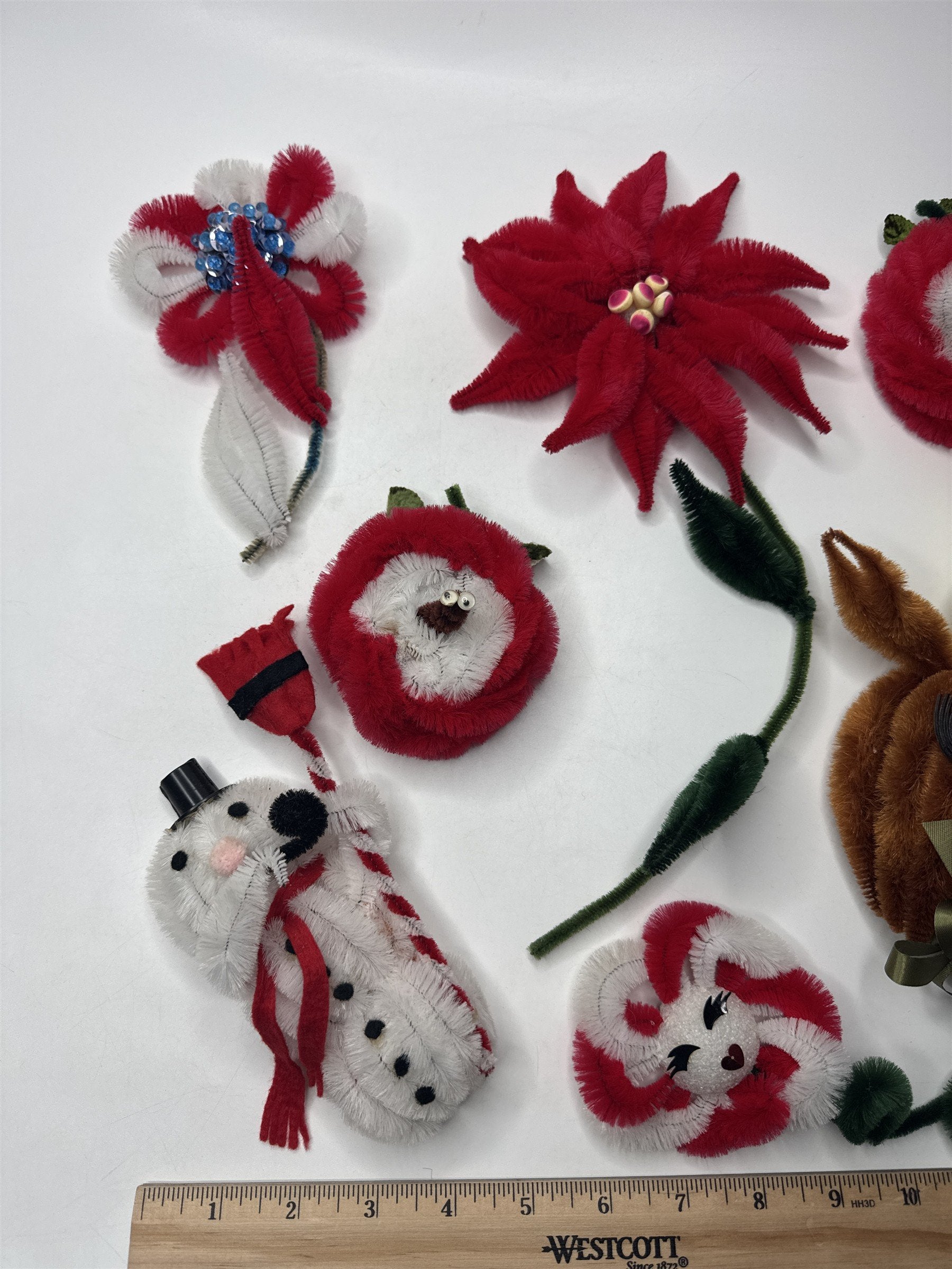 Lot of 7 Handmade Pipe Cleaner Magnet Christmas Figures Craft Vintage Lot