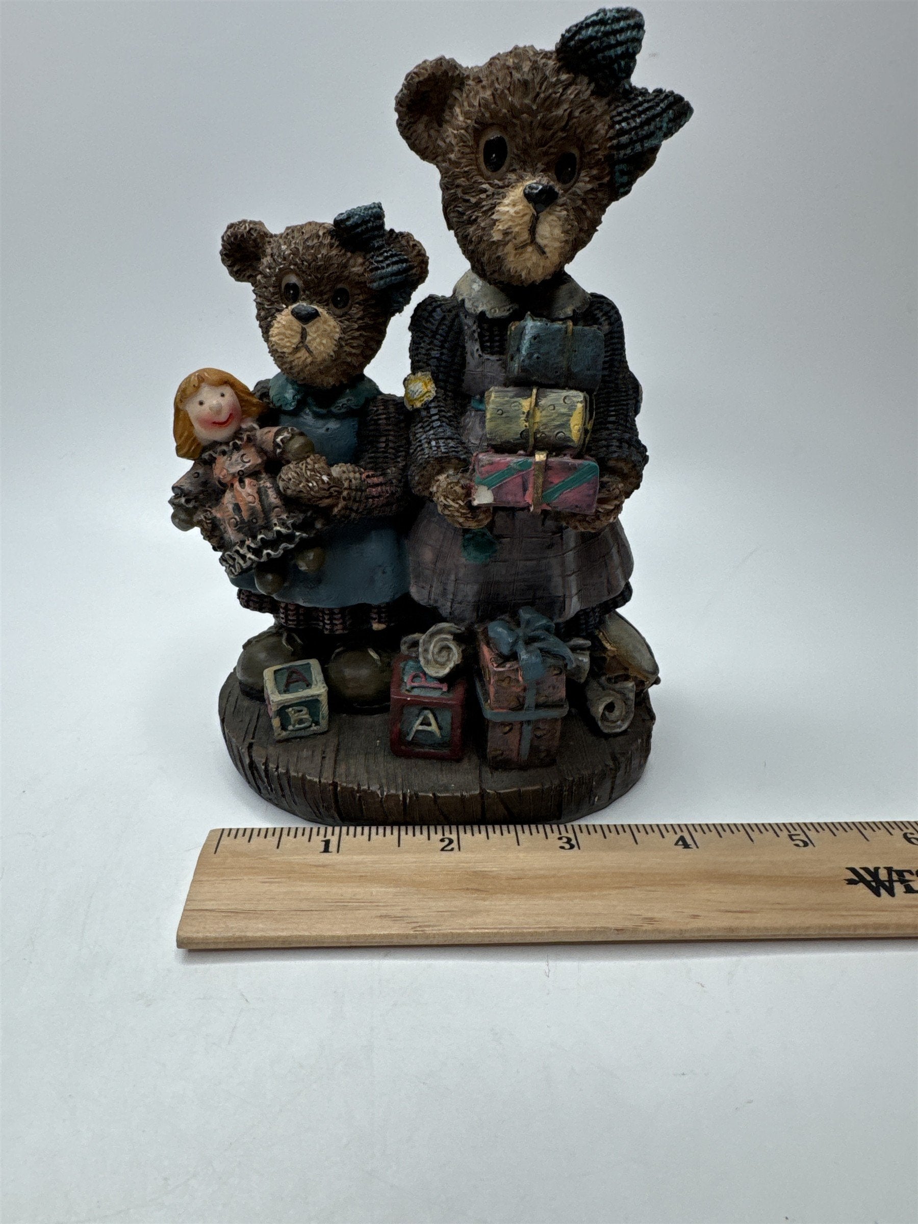Vintage Bears Figurine Christmas Holiday Presents Doll Toy Statue Decor
