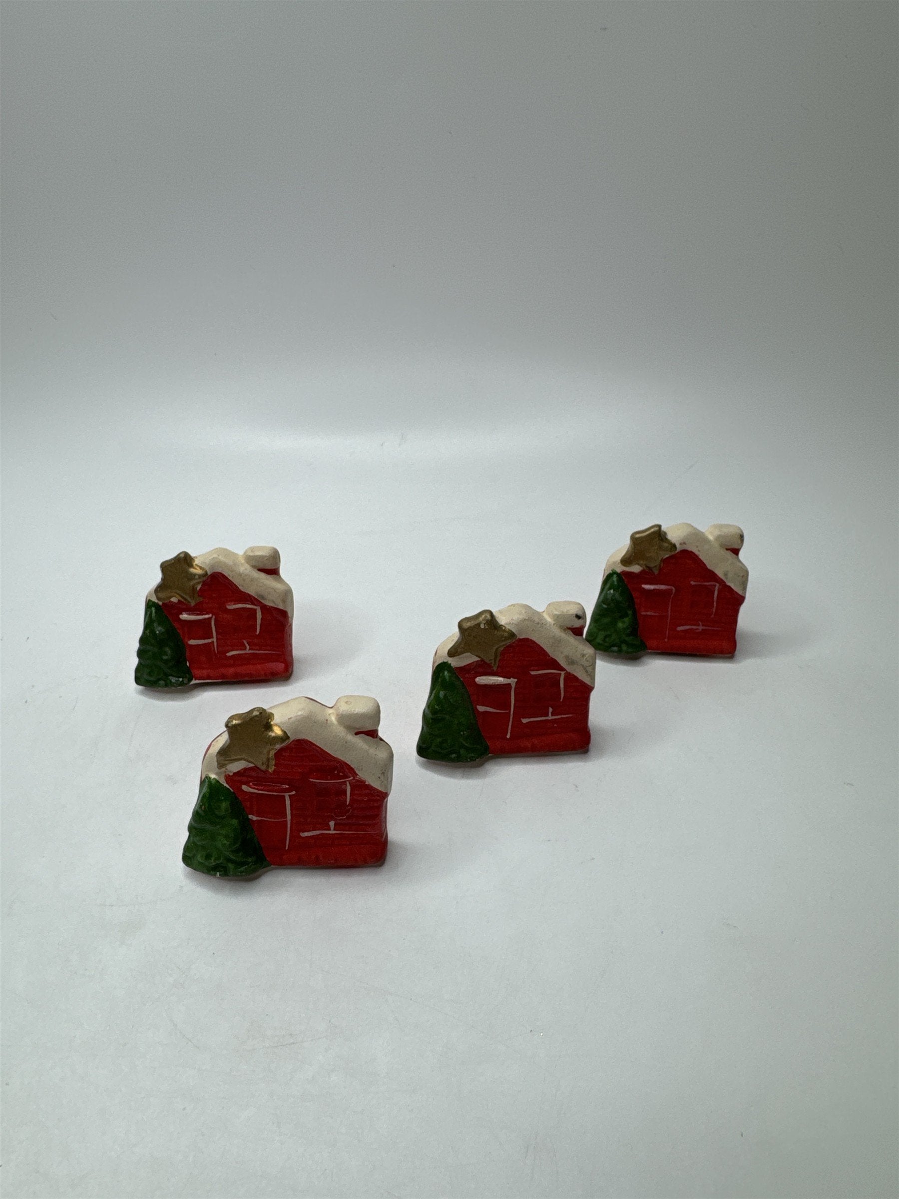 Set of 4 Vintage Japan Ceramic Napkin Rings Cabin Tree Christmas Holiday Decor