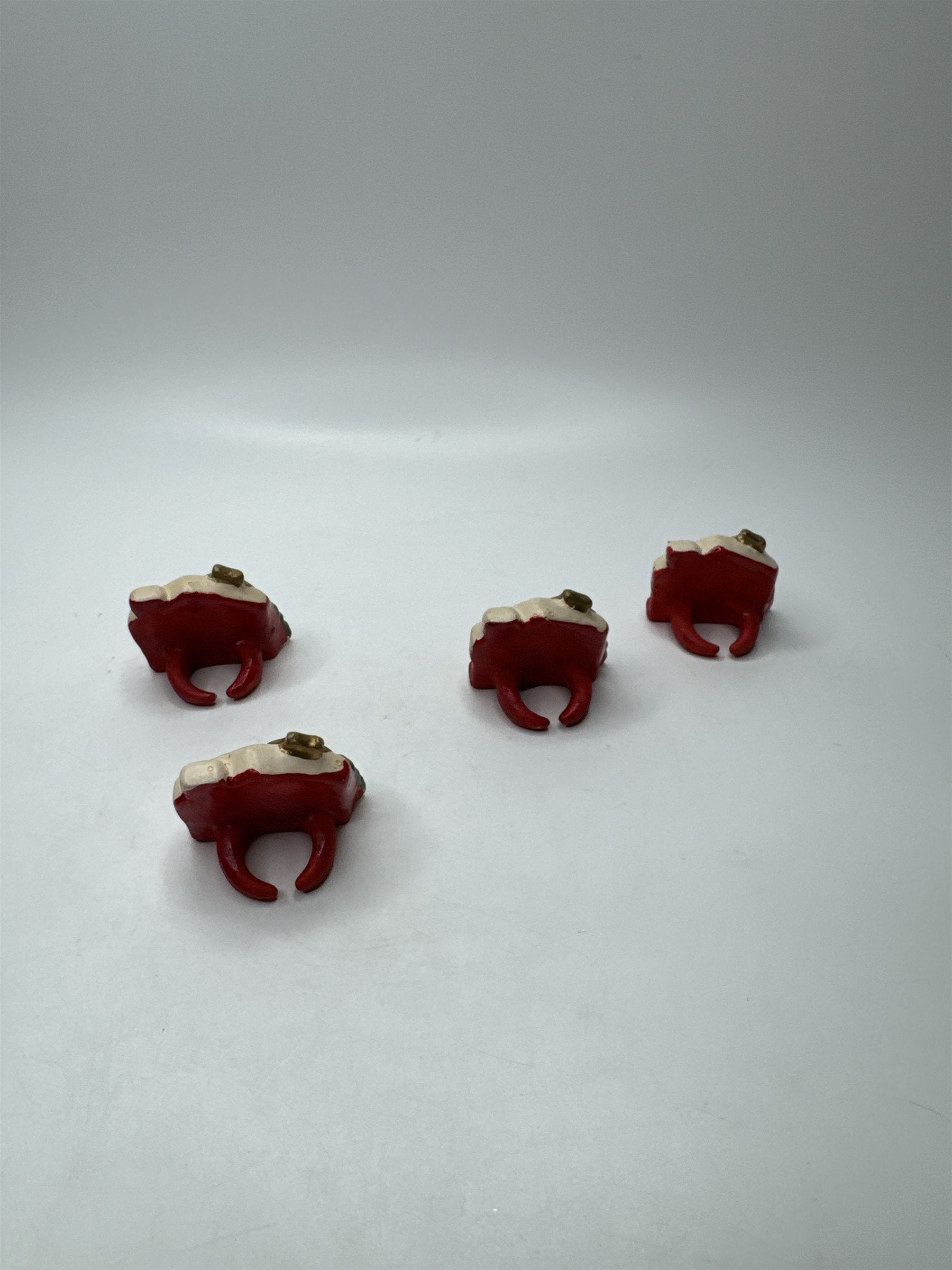 Set of 4 Vintage Japan Ceramic Napkin Rings Cabin Tree Christmas Holiday Decor