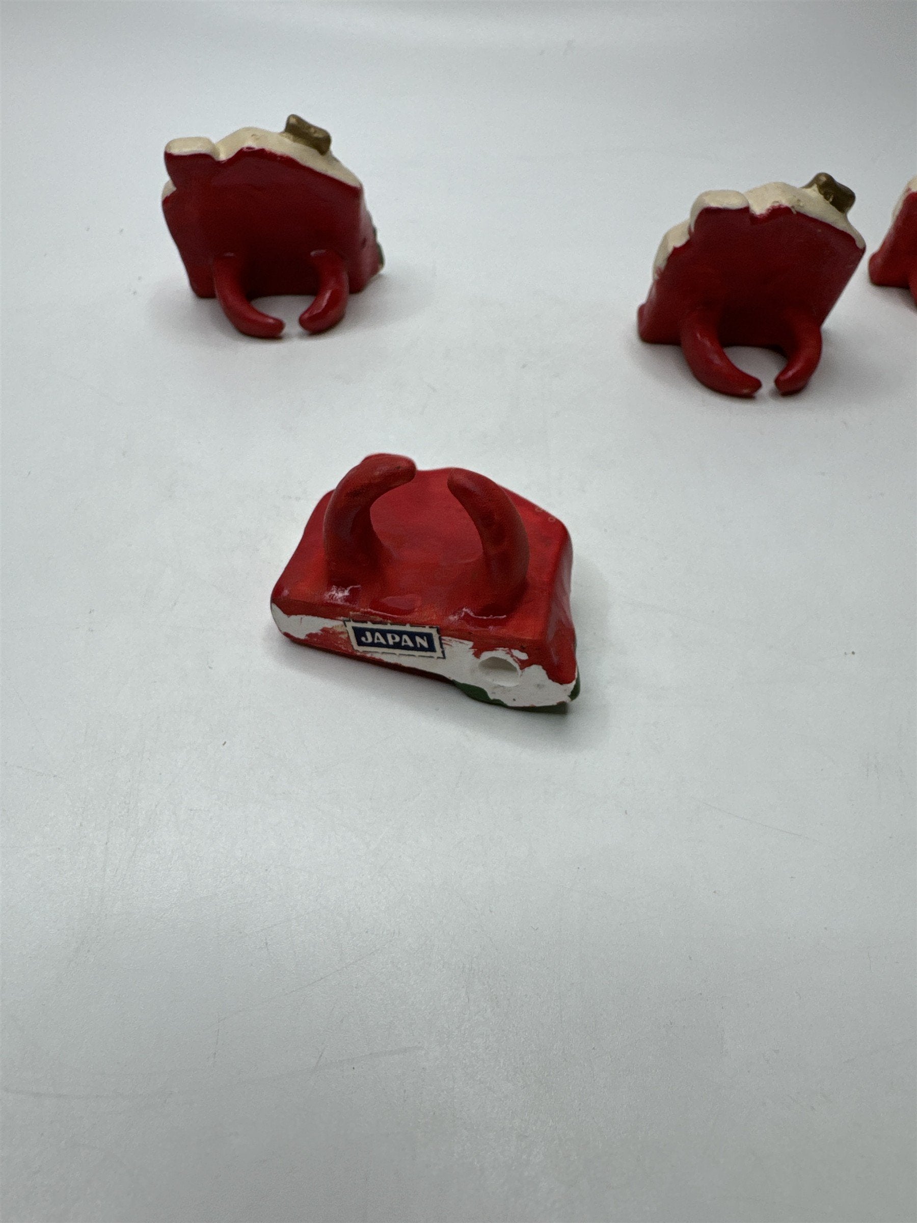 Set of 4 Vintage Japan Ceramic Napkin Rings Cabin Tree Christmas Holiday Decor