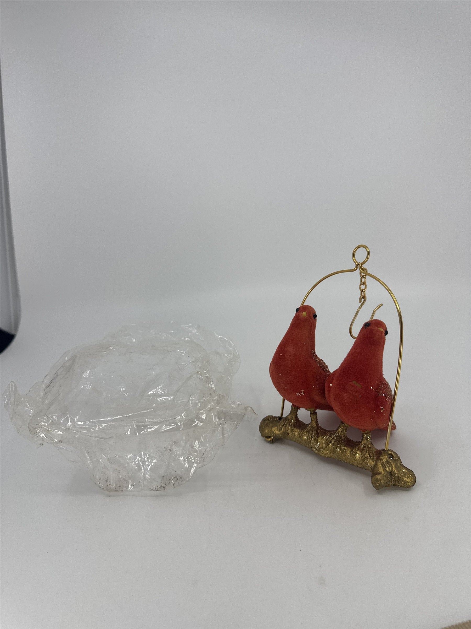 Vintage Decorative Hanging Christmas Decor Red Birds On Gold Toned Perch