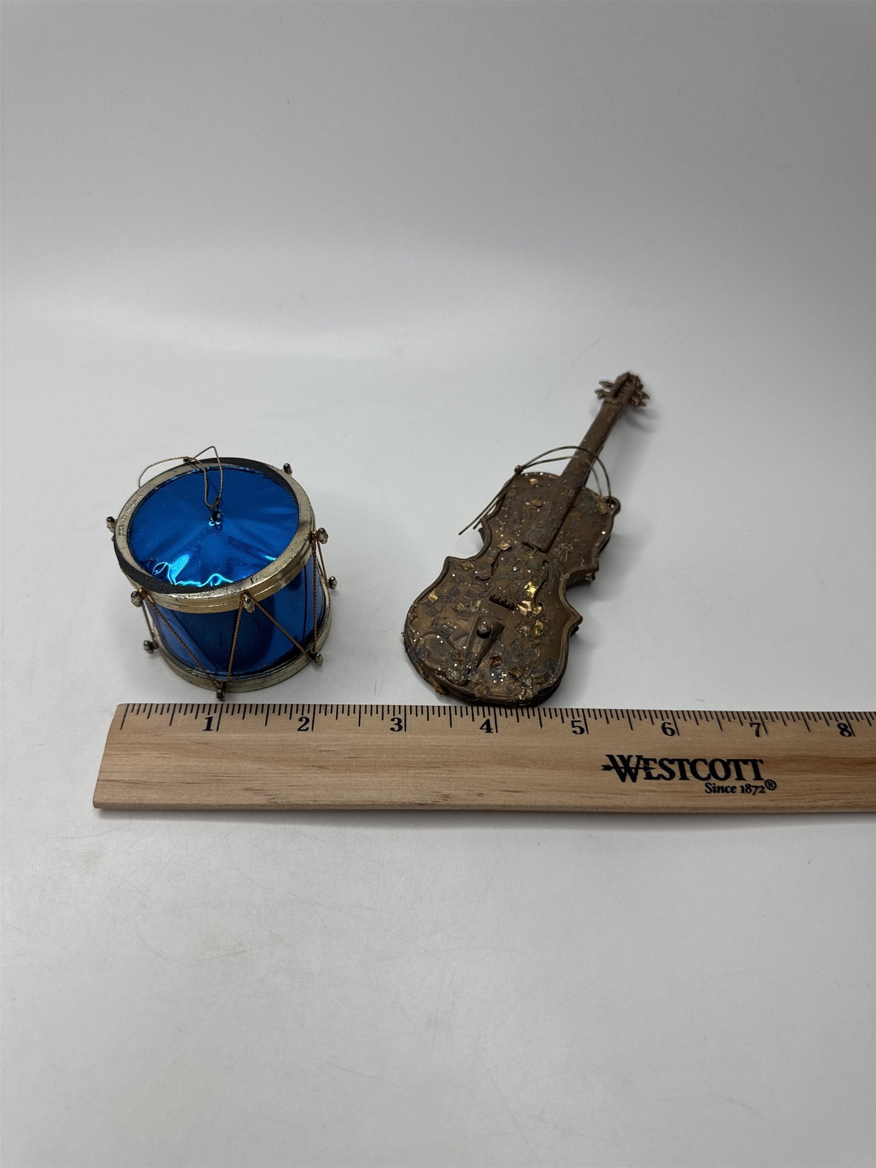 Vintage Hong Kong Drum Violin Musical Instrument Ornaments Christmas Plastic Kit