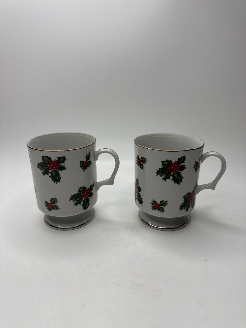 Vintage Lefton Japan Set 2 Holly Berry Mugs Footed Gold Trim Christmas