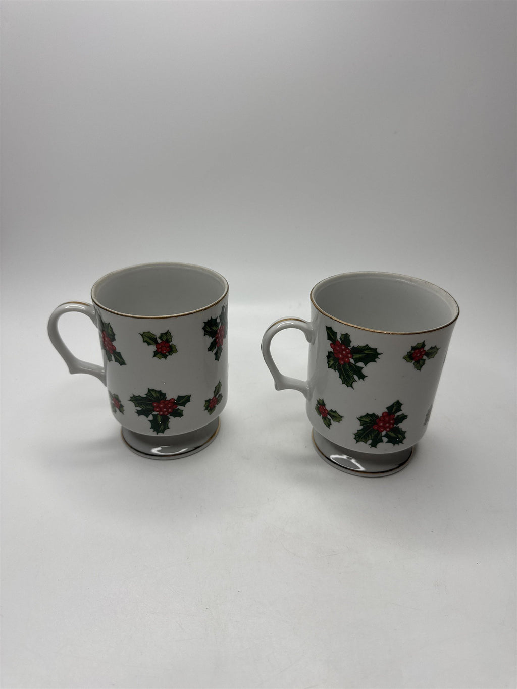 Vintage Lefton Japan Set 2 Holly Berry Mugs Footed Gold Trim Christmas