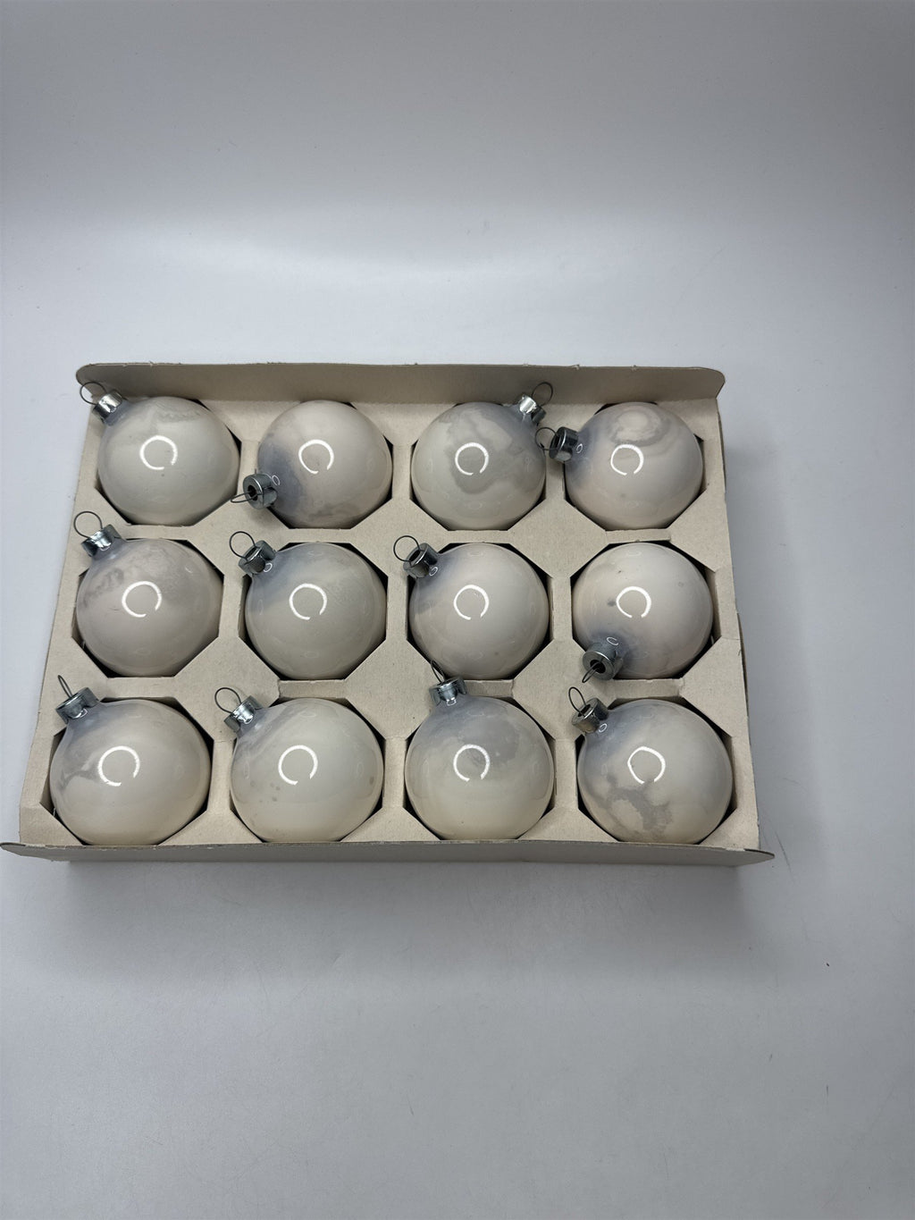 Vintage Coby Set 12 White & Gray Marbled Glass Circle Ornaments USA Box