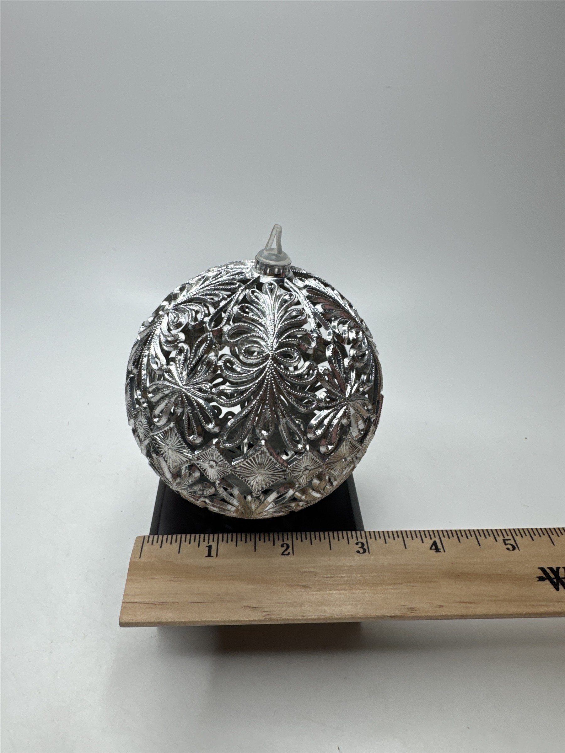 Vintage Silver Plastic Ornament Filigree Lace Embossed 3D Ball Christmas Decor