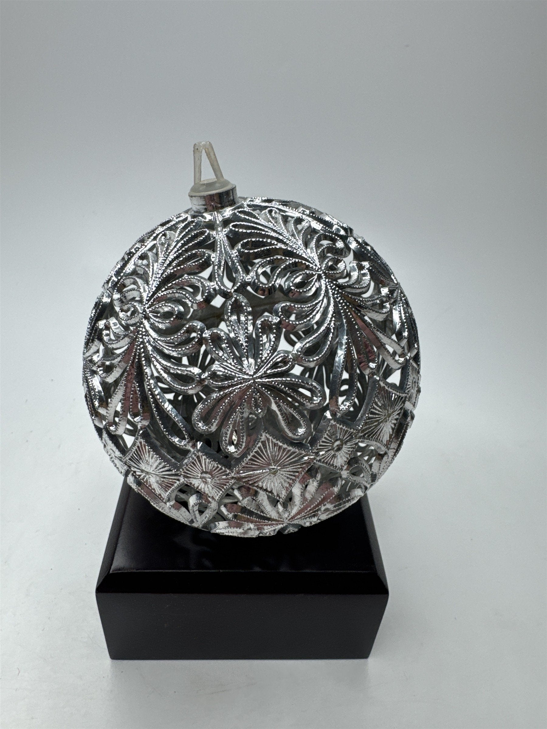 Vintage Silver Plastic Ornament Filigree Embossed 3D Ball Christmas Kitsch Retro
