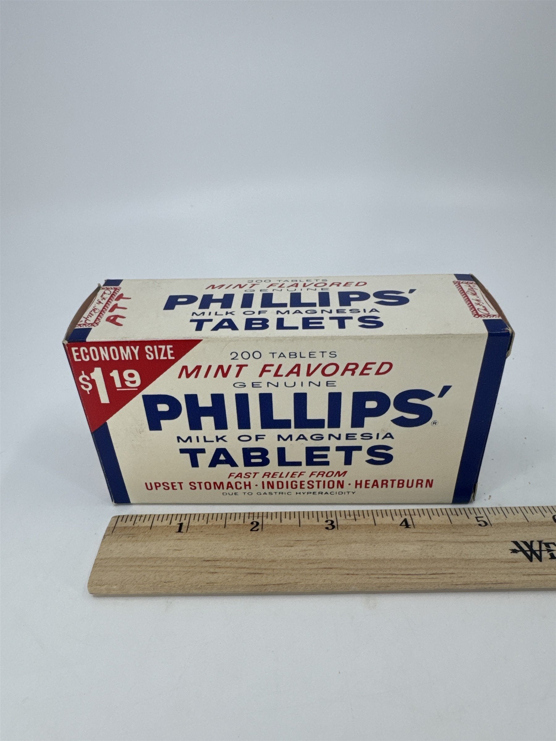 Vintage Mint Flavored Genuine Phillips' Milk Of Magnesia 200 Tablets