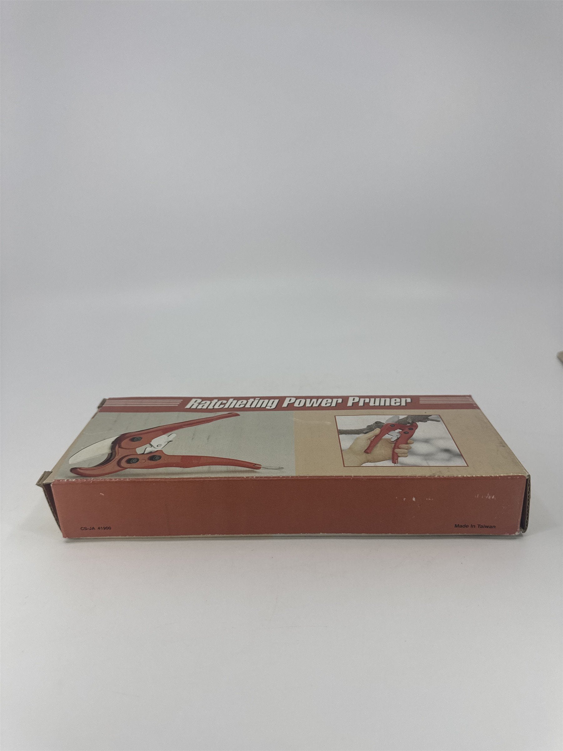 Red Ratcheting Power Pruner New In Box Gardening Pruning Tool