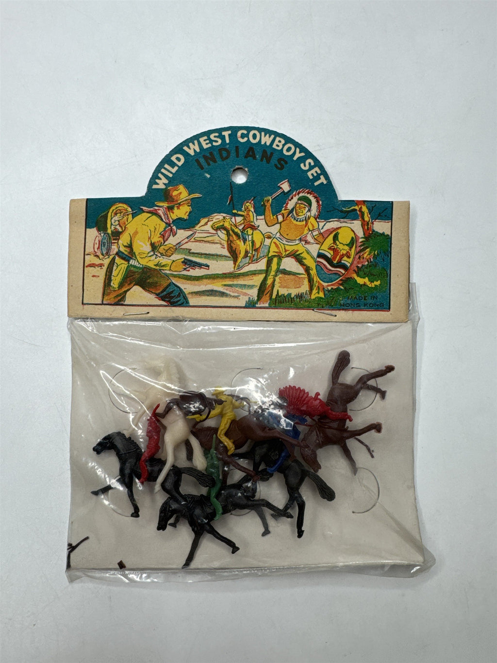 Vintage Hong Kong Wild West Cowboy Indians Plastic Figures Set On Card NOS