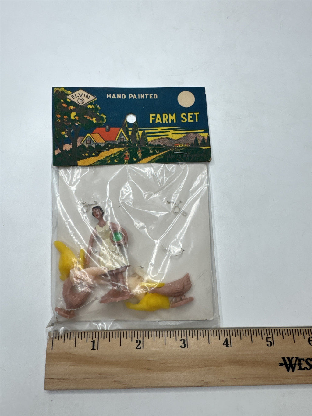 Vintage Elvin Hand Painted Farm Set Plastic Figures Hong Kong On Card NOS