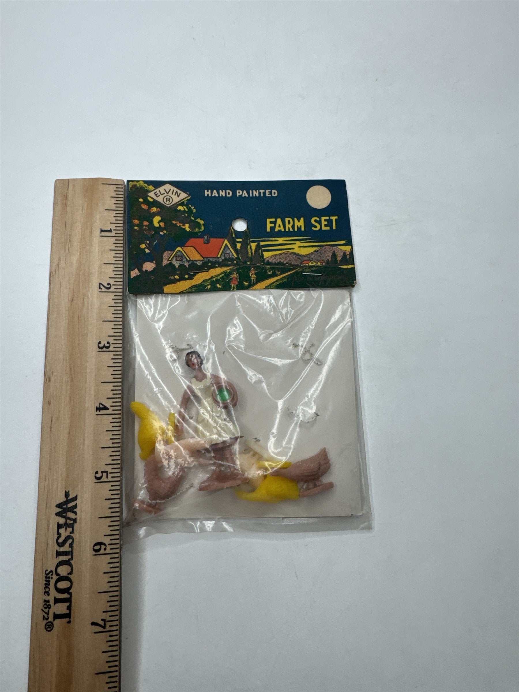 Vintage Elvin Hand Painted Farm Set Plastic Figures Hong Kong On Card NOS