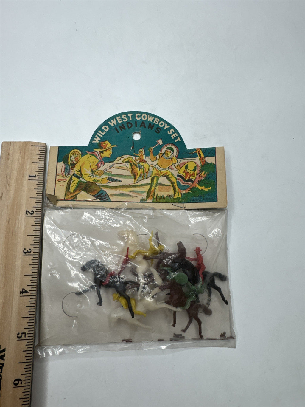 Vintage Hong Kong Wild West Cowboy Indians Miniatures Horses Set On Card NOS
