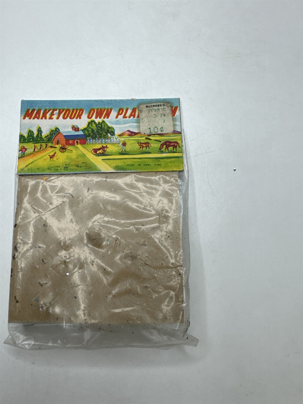 Vintage Benley Hong Kong Farm Set Plastic Miniatures Cows Cattle On Card NOS
