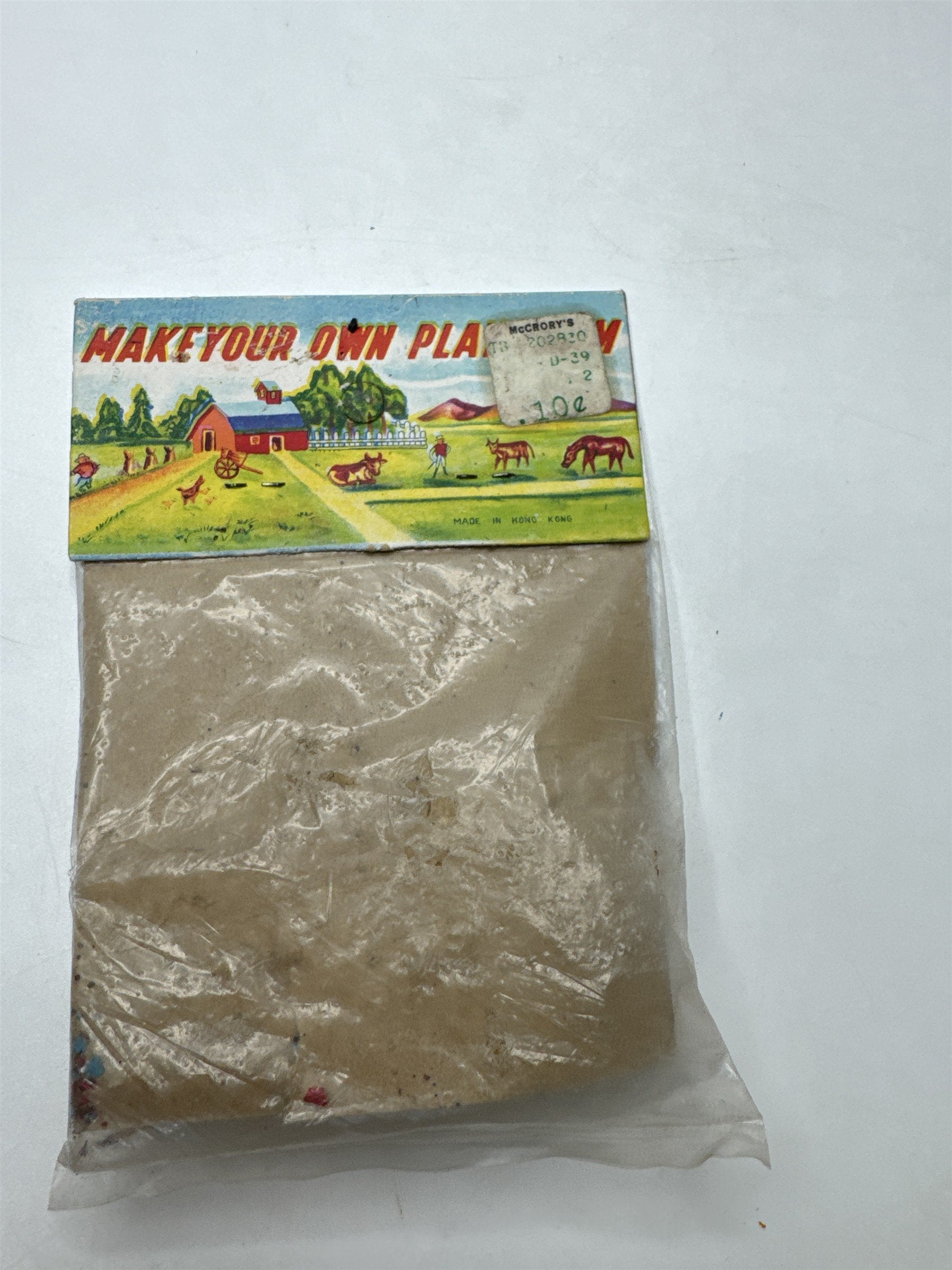 Vintage Benley Hong Kong Farm Set Plastic Miniatures Pigs Hogs Swine NOS