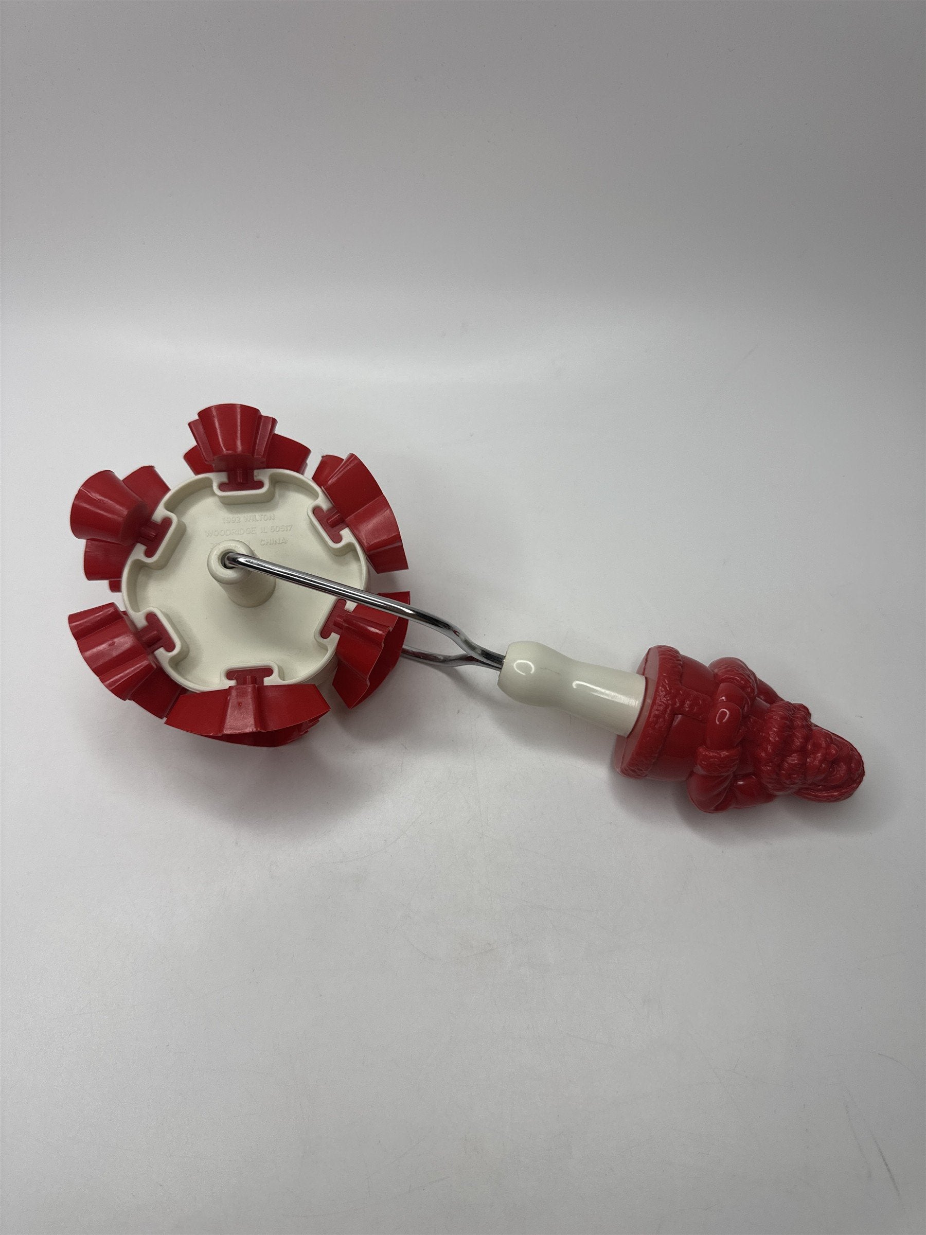 1992 Wilton Santa Rolling Cookie Cutter Wheel Pastry Tool Christmas Plastic