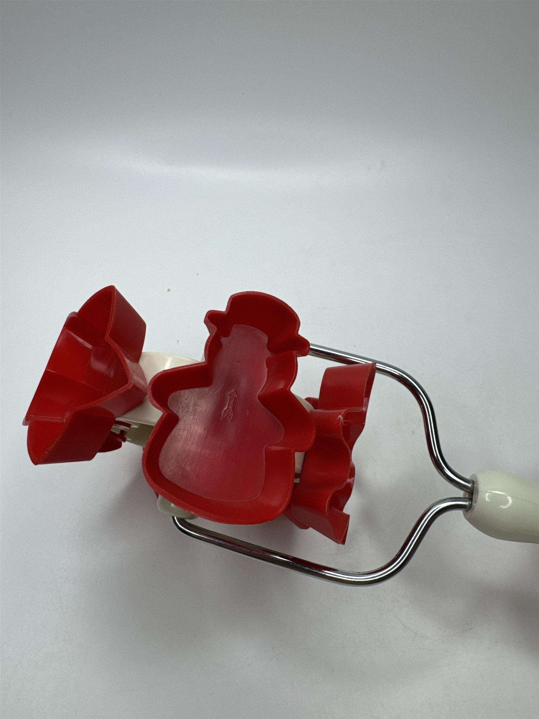 1992 Wilton Santa Rolling Cookie Cutter Wheel Pastry Tool Christmas Plastic