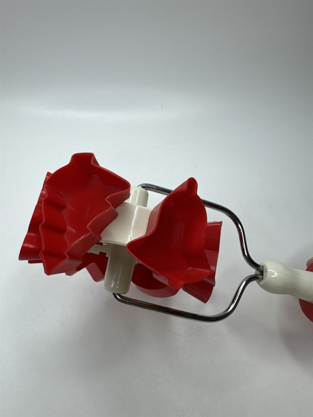 1992 Wilton Santa Rolling Cookie Cutter Wheel Pastry Tool Christmas Plastic