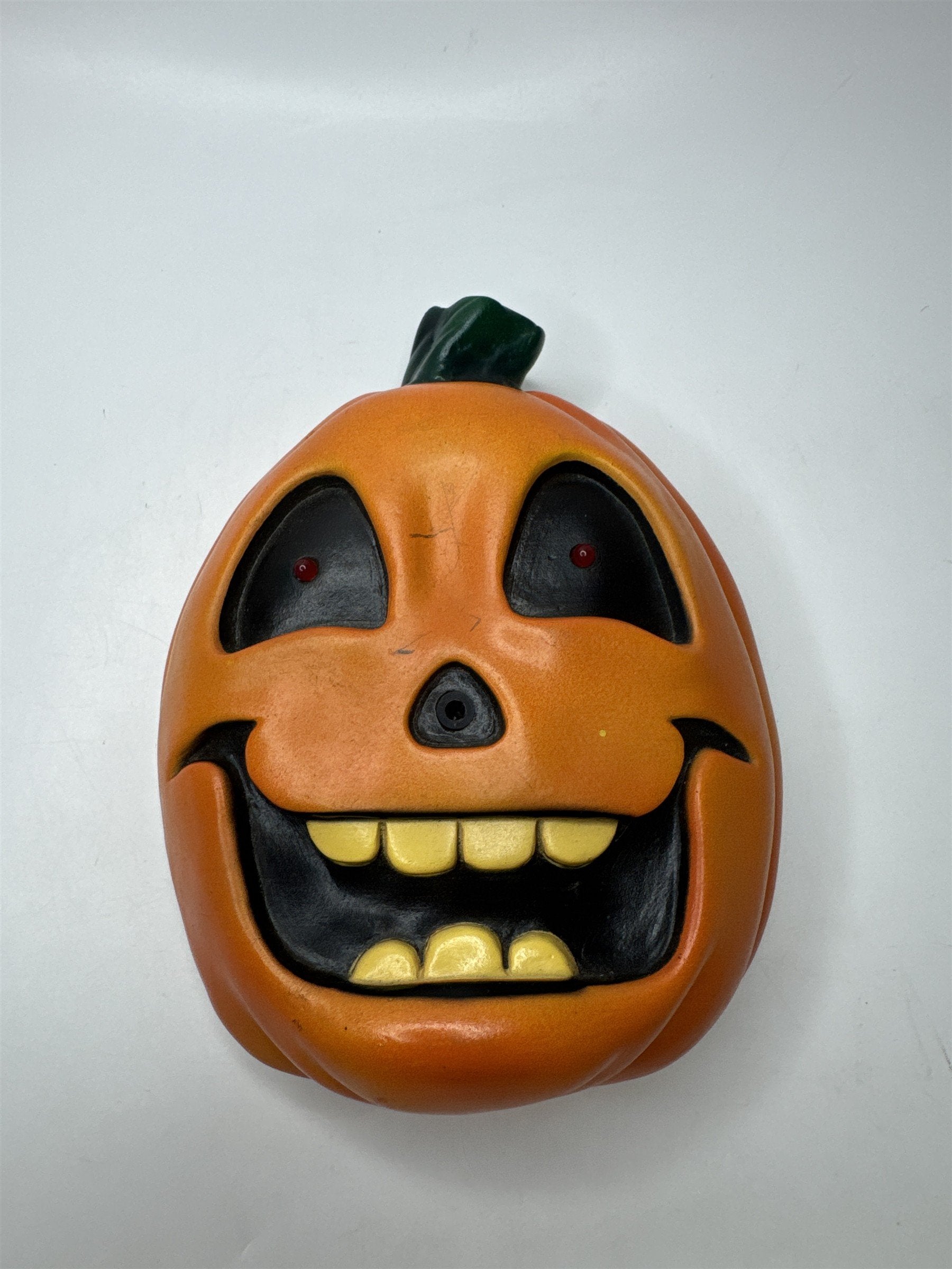 Vintage Halloween Talking Pumpkin Wall Decor Motion Activated Scary Light Up