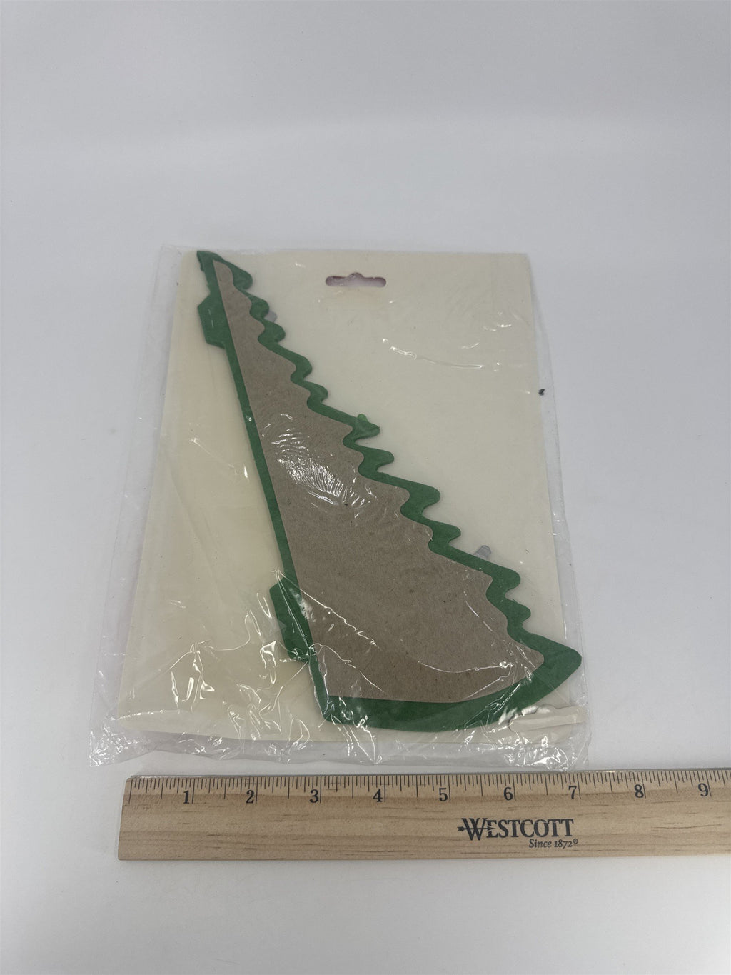 Vintage Beistle Christmas Honeycomb Art-Tissue Paper Green Tree Centerpiece