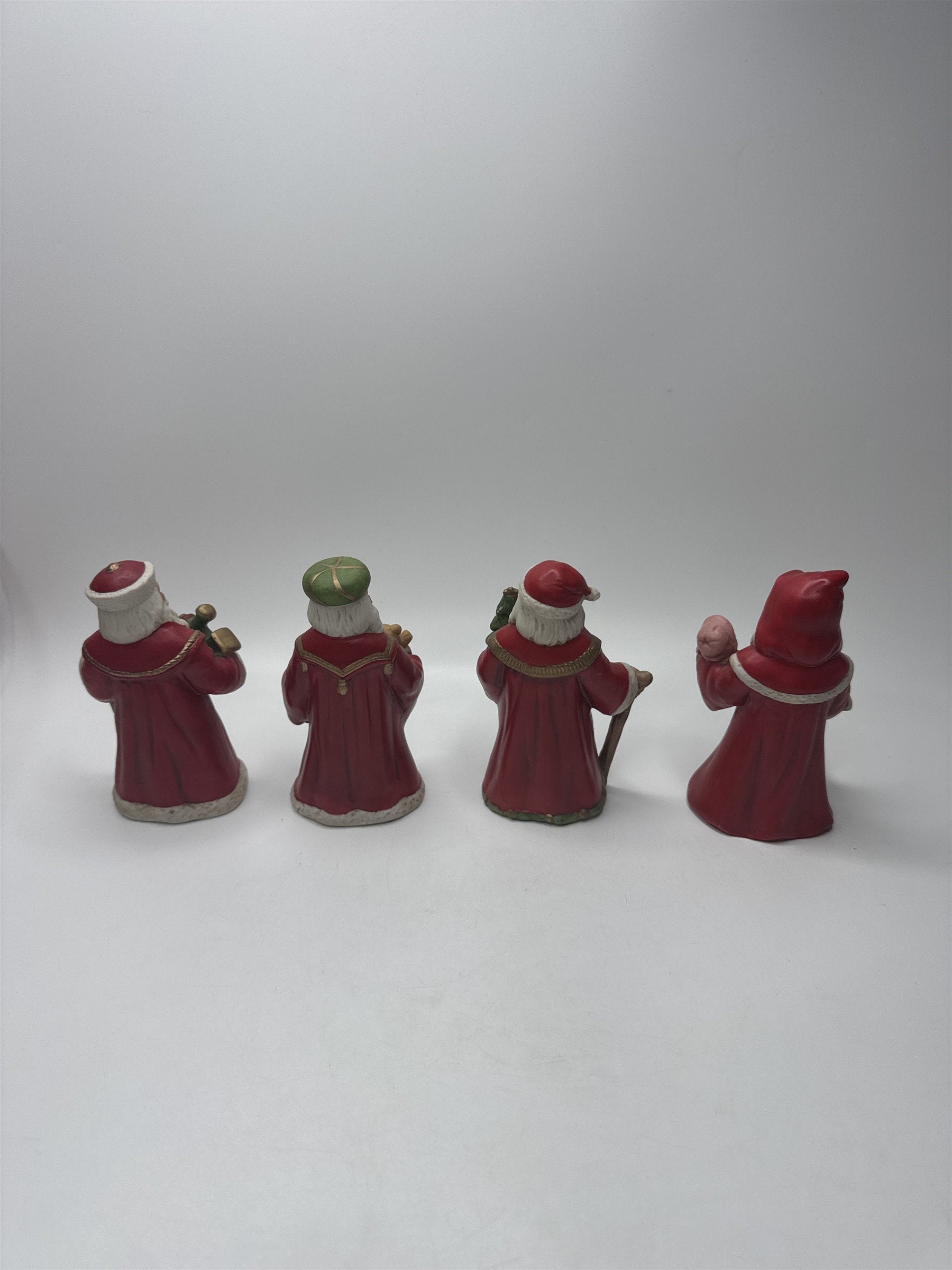 SET of 4 HOMCO Santa Claus Figurines Christmas Decor Ceramic Vintage 5610