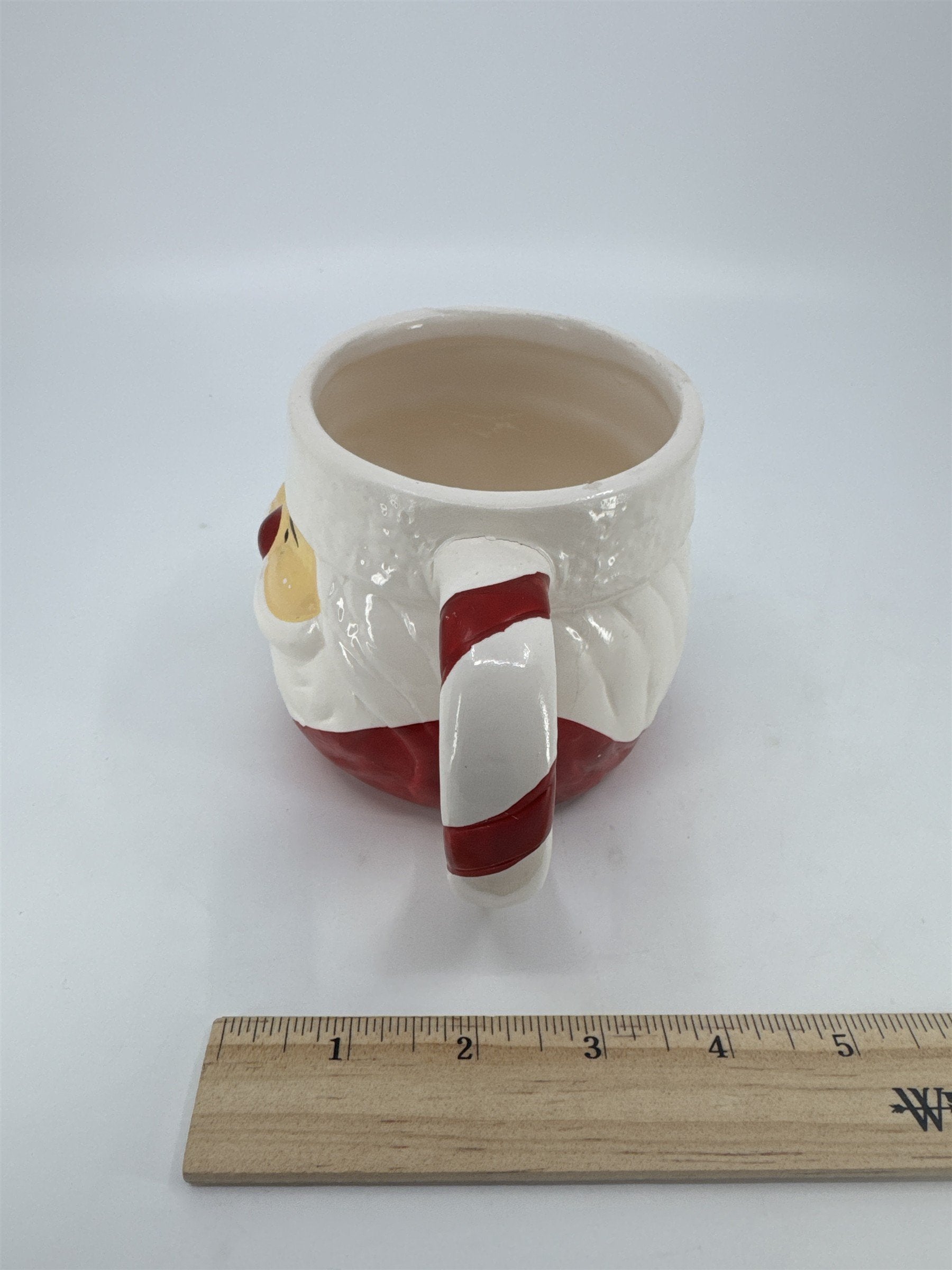 Ceramic Santa Clause Face Mug Christmas Holiday Coffee/Cocoa Mug *Chipped Paint