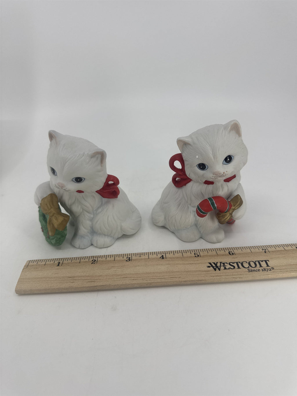 Vintage Homco Holiday/Christmas White Kitten Figurines W/ Wreath And Candy Cane