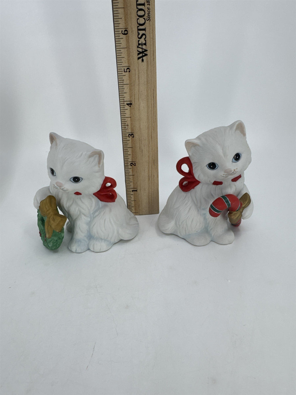 Vintage Homco Holiday/Christmas White Kitten Figurines W/ Wreath And Candy Cane