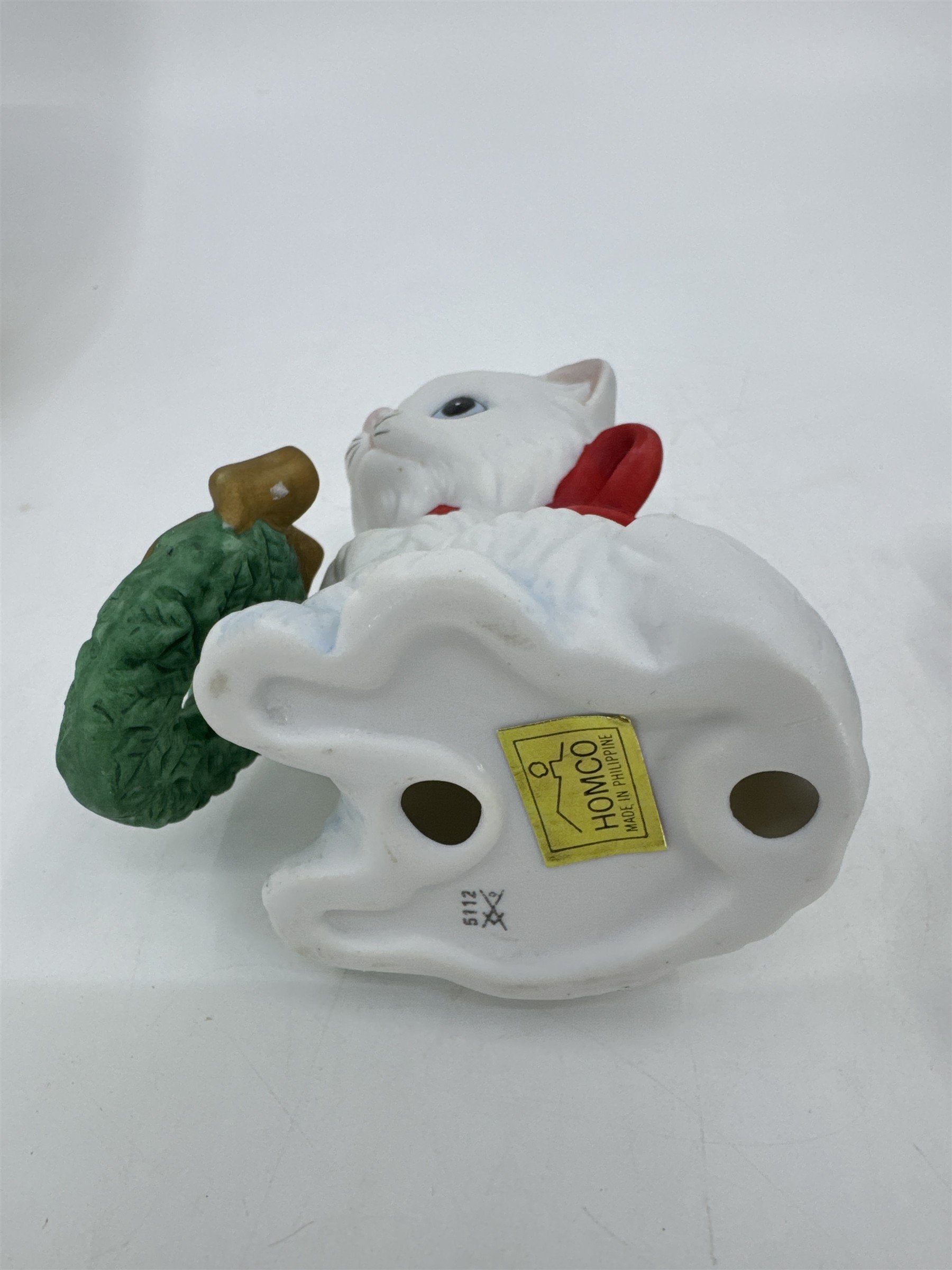 Vintage Homco Holiday/Christmas White Kitten Figurines W/ Wreath And Candy Cane