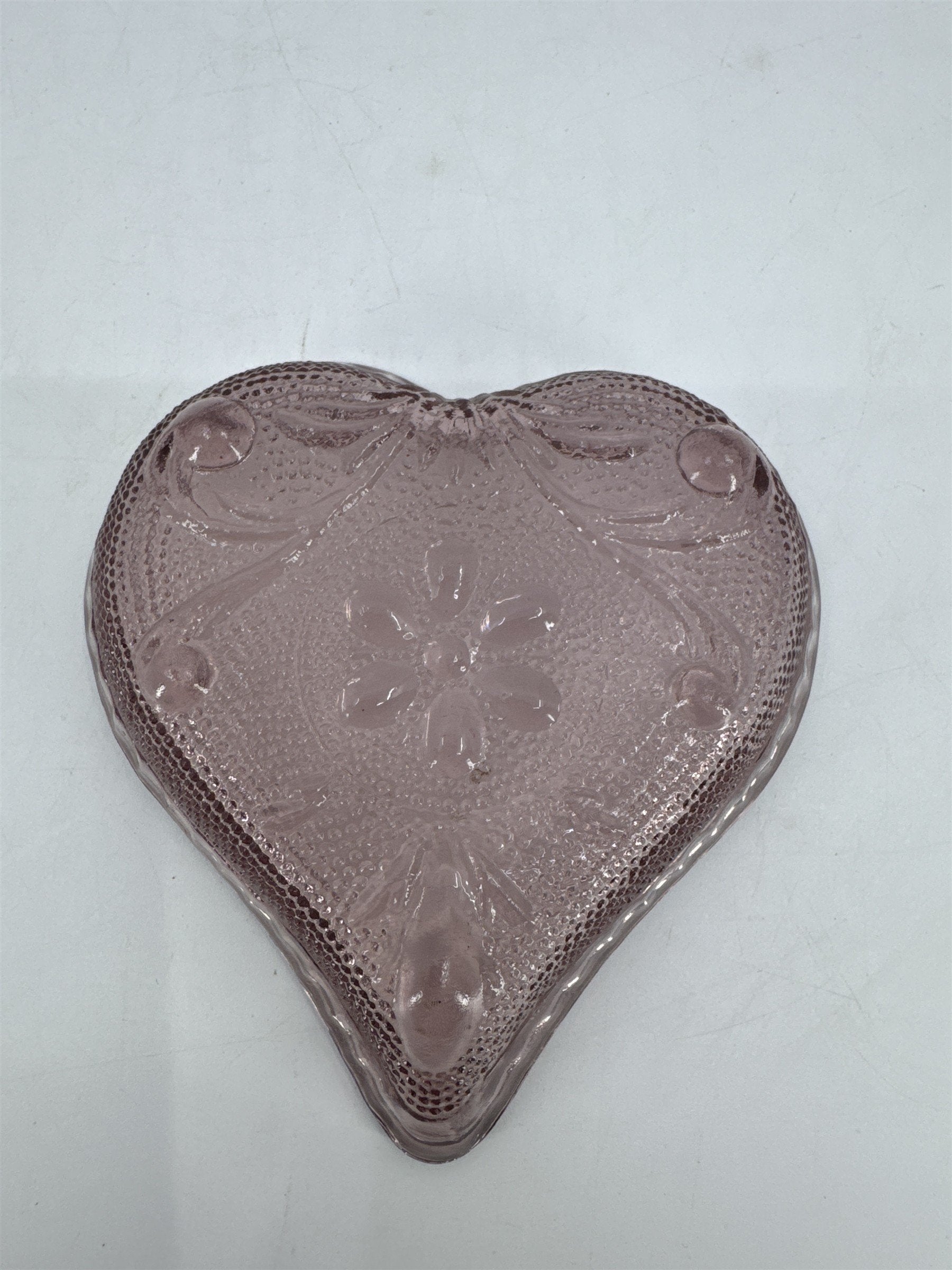 Vintage Indiana Glass Amethyst Heart Shaped Trinket Dish Candy/Jewelry Dish