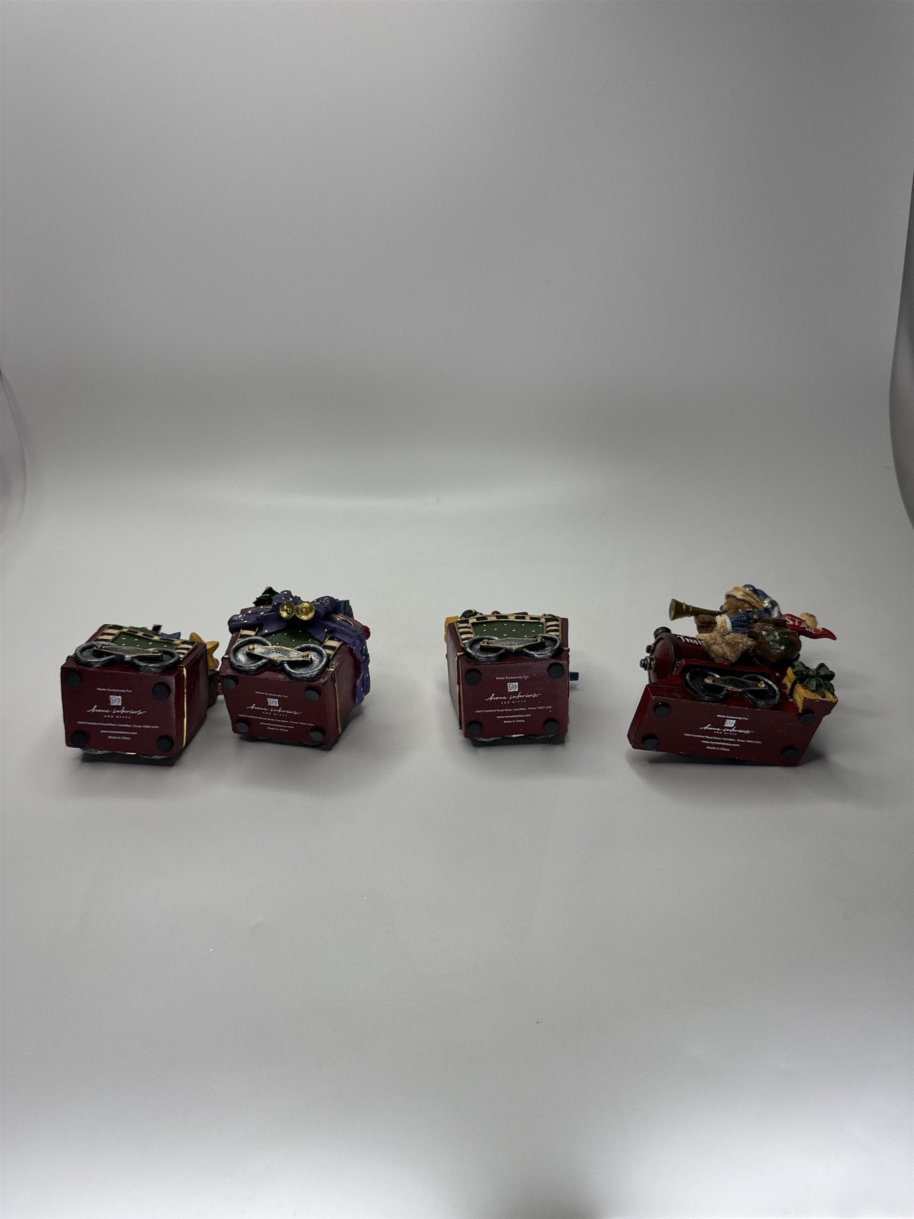 Home Interiors Bear's Train Vintage Figurine Set 4pc Christmas Holiday Decor