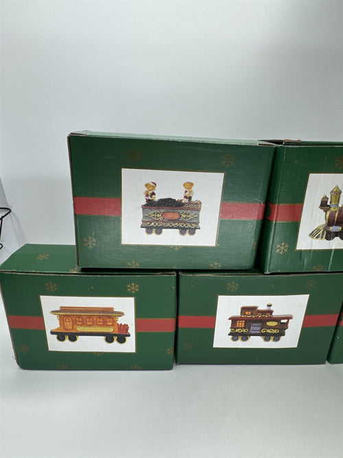 Cedar Creek Christmas Train Figurine Set 5pc Holiday Display Decor NEW