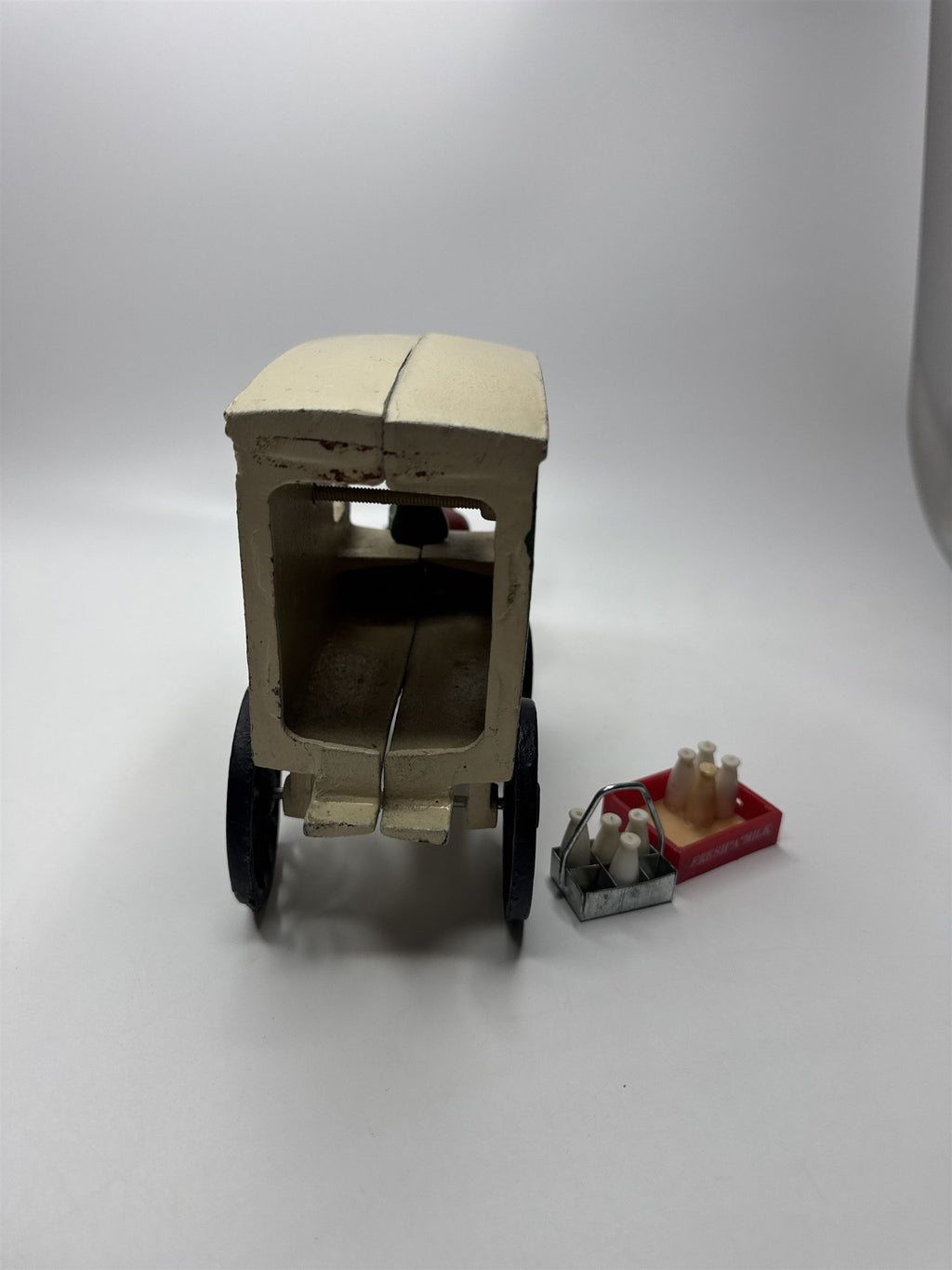 Vtg Cast Iron Fresh A Milk Horse Drawn Wagon Cart Toy w/ Milk Bottles