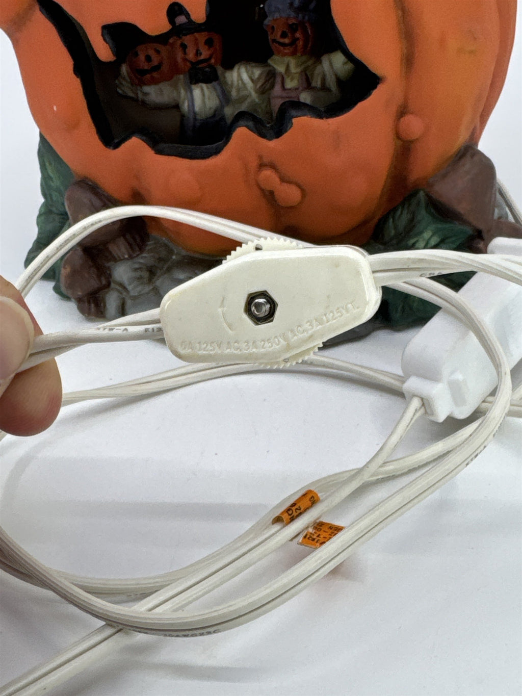 Vintage Brinns Lighted Jack O Lantern Pumpkin W/ Trick Or Treaters Inside