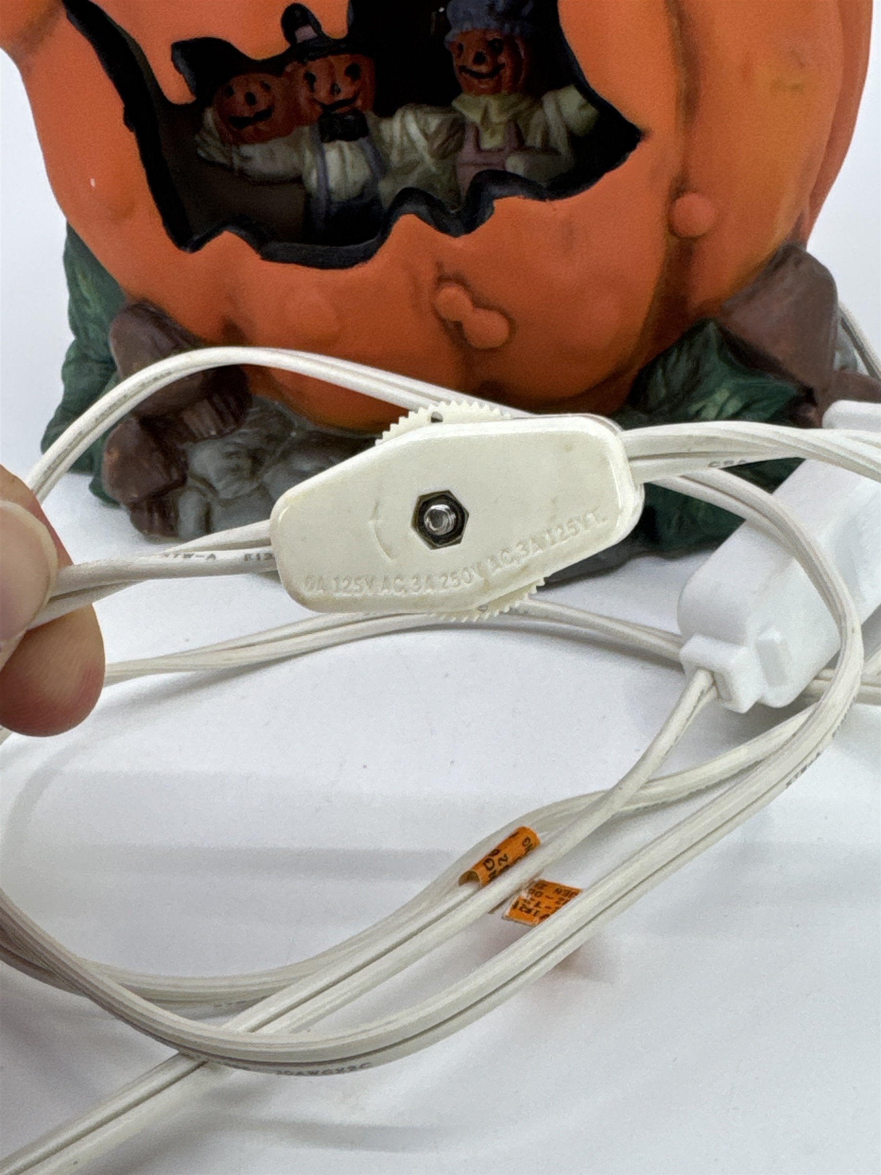 Vintage Brinns Lighted Jack O Lantern Pumpkin W/ Trick Or Treaters Inside